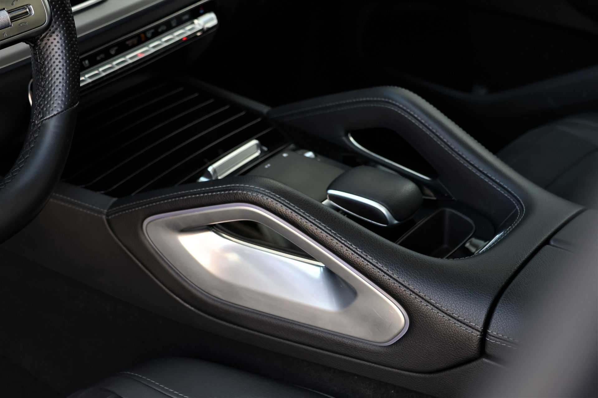 MERCEDES-BENZ GLE 300 d 4Matic AMG Line 9G-Tronic (CH)-image-9