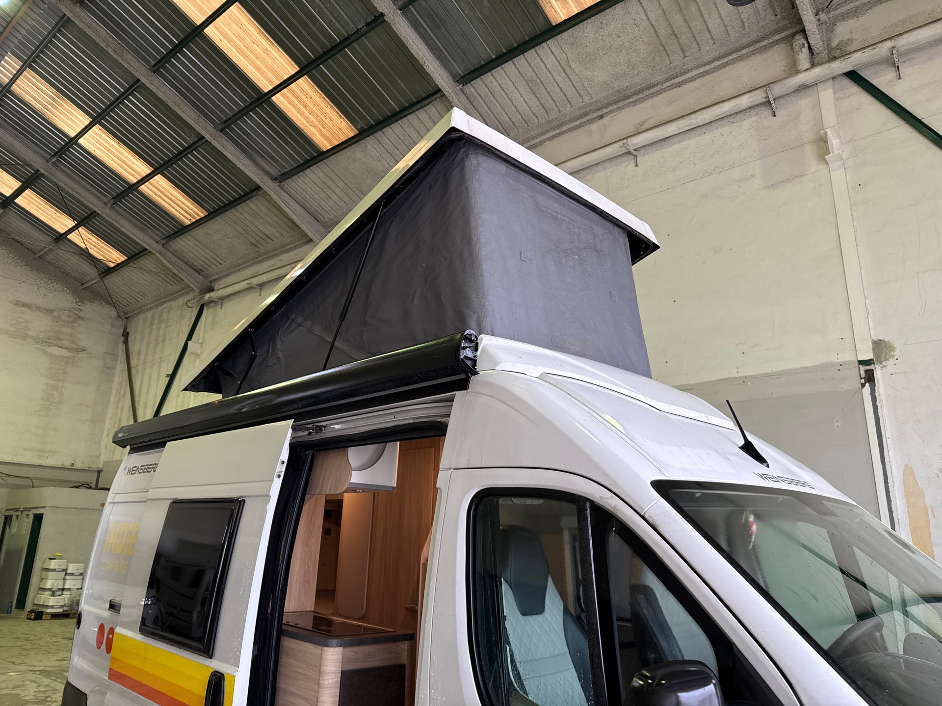 FIAT 2024 Fiat Ducato Weinsberg Carabus | Schaltgetriebe | Aufstelldach-showroom-element-1