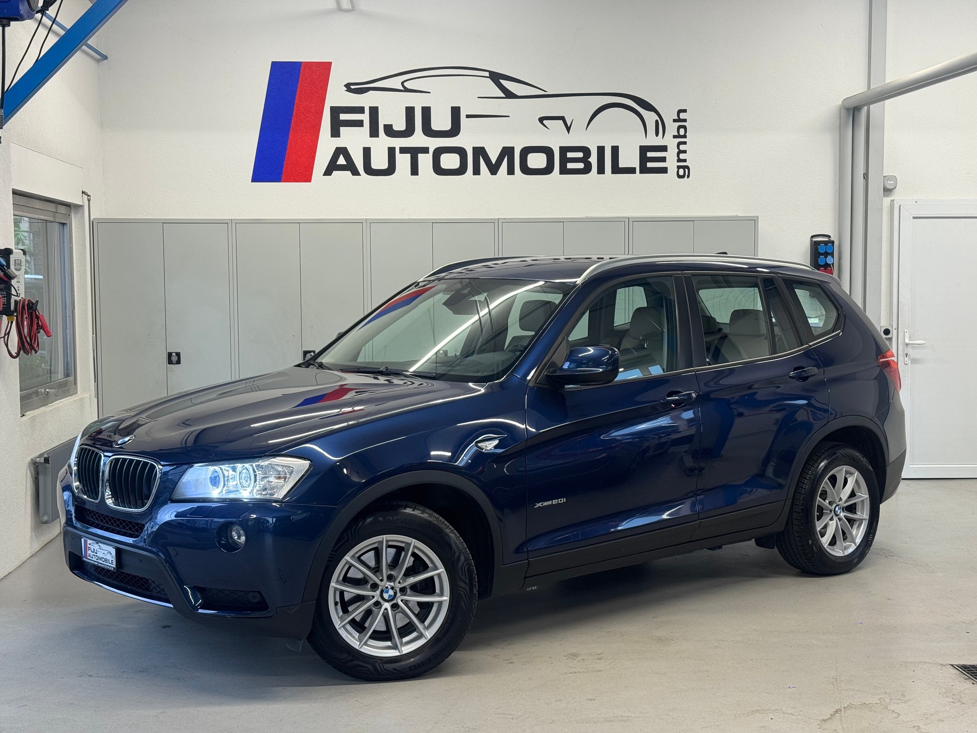 BMW X3 xDrive 20i Steptronic-image-0