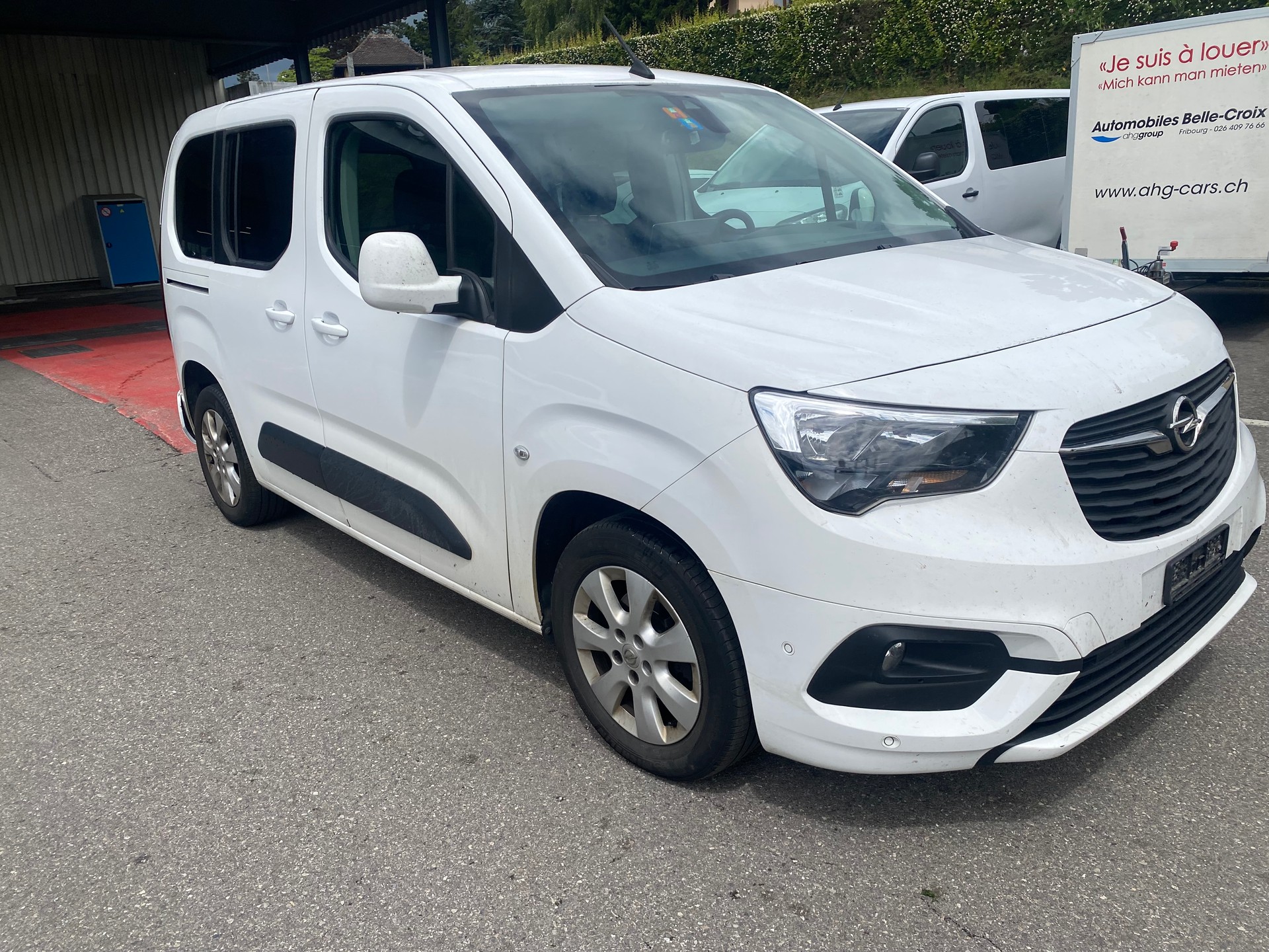 OPEL Combo Life 1.2 Essentia-image-2