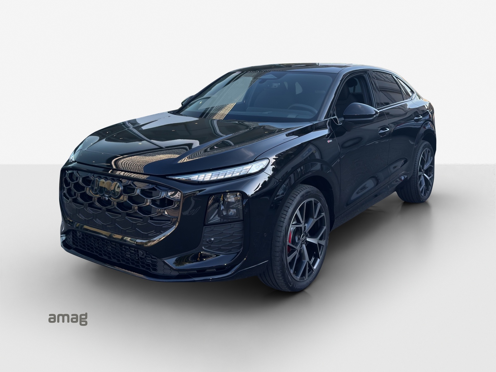 AUDI Q3 Sportback TFSI quattro 195 kW S tronic-image-0