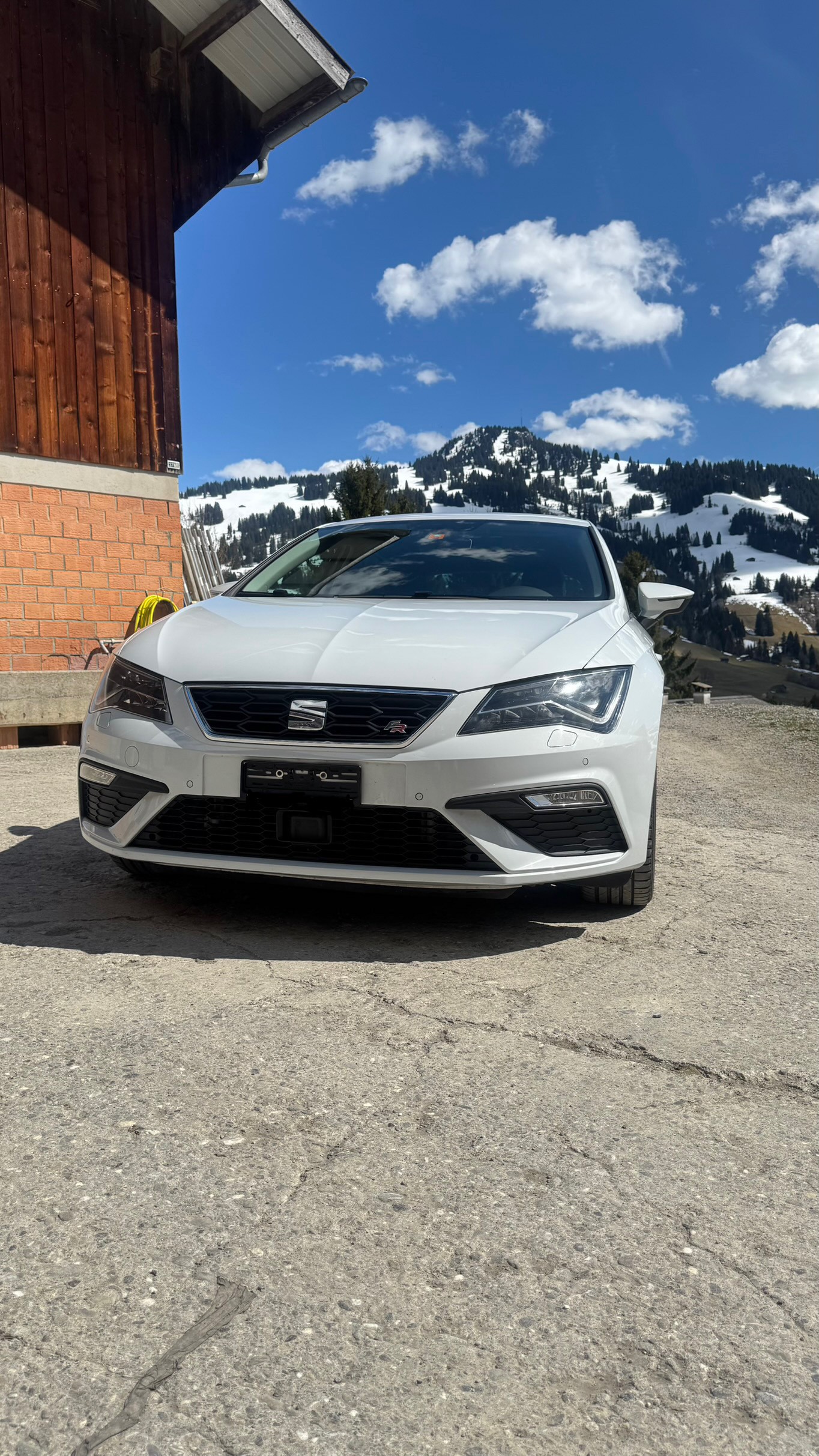 SEAT LEON