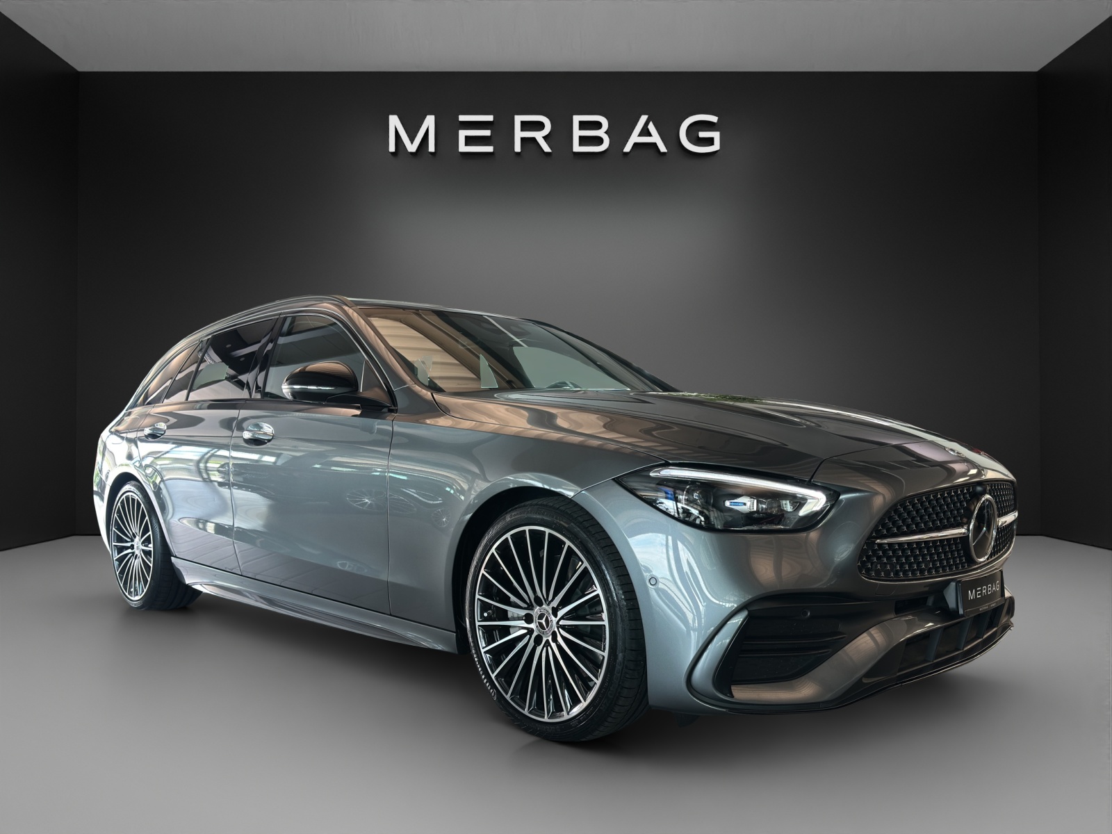 MERCEDES-BENZ C 220 d T 4M AMG Line-image-0
