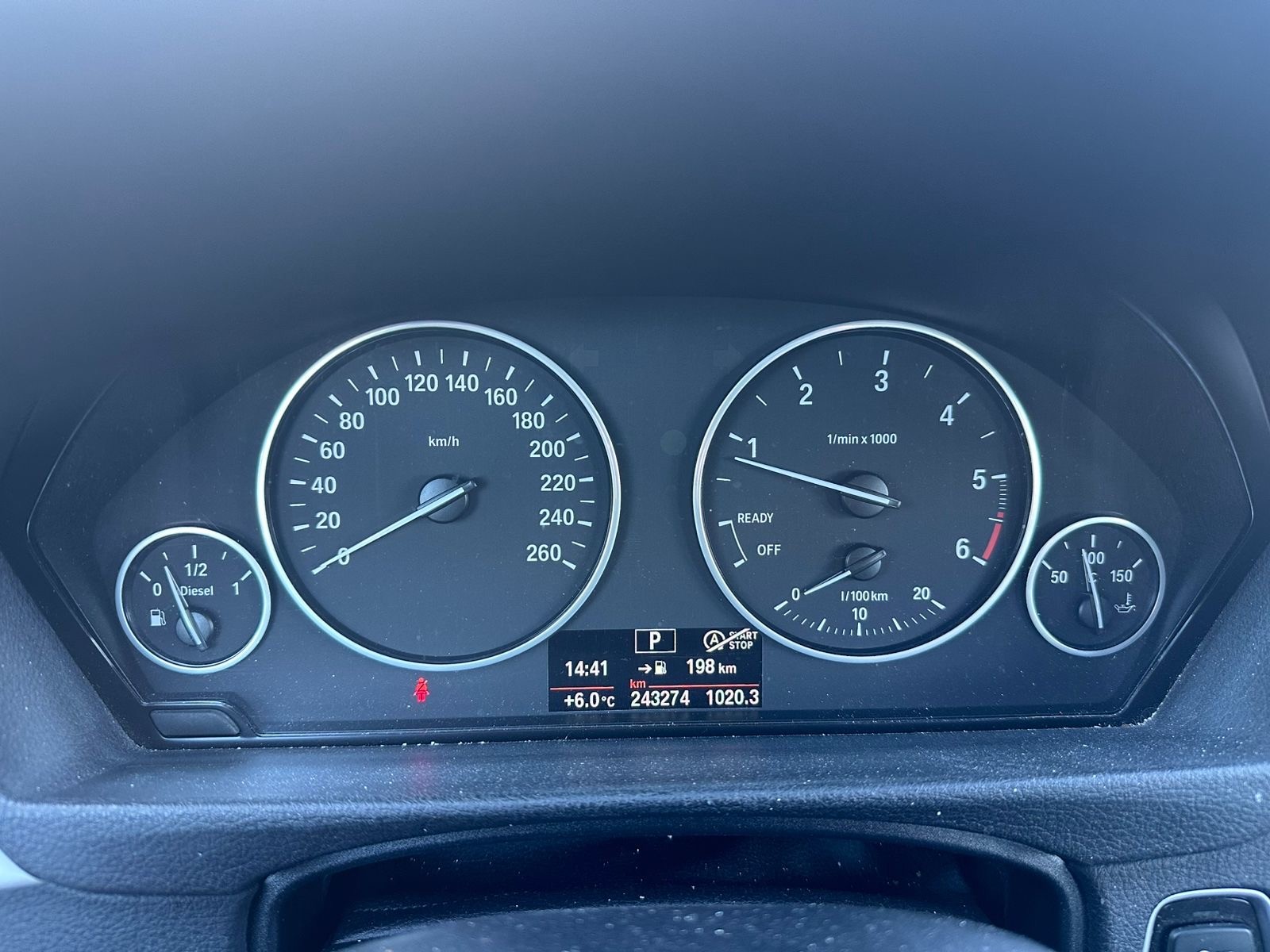 BMW 320d xDrive Touring Sport Line-image-7
