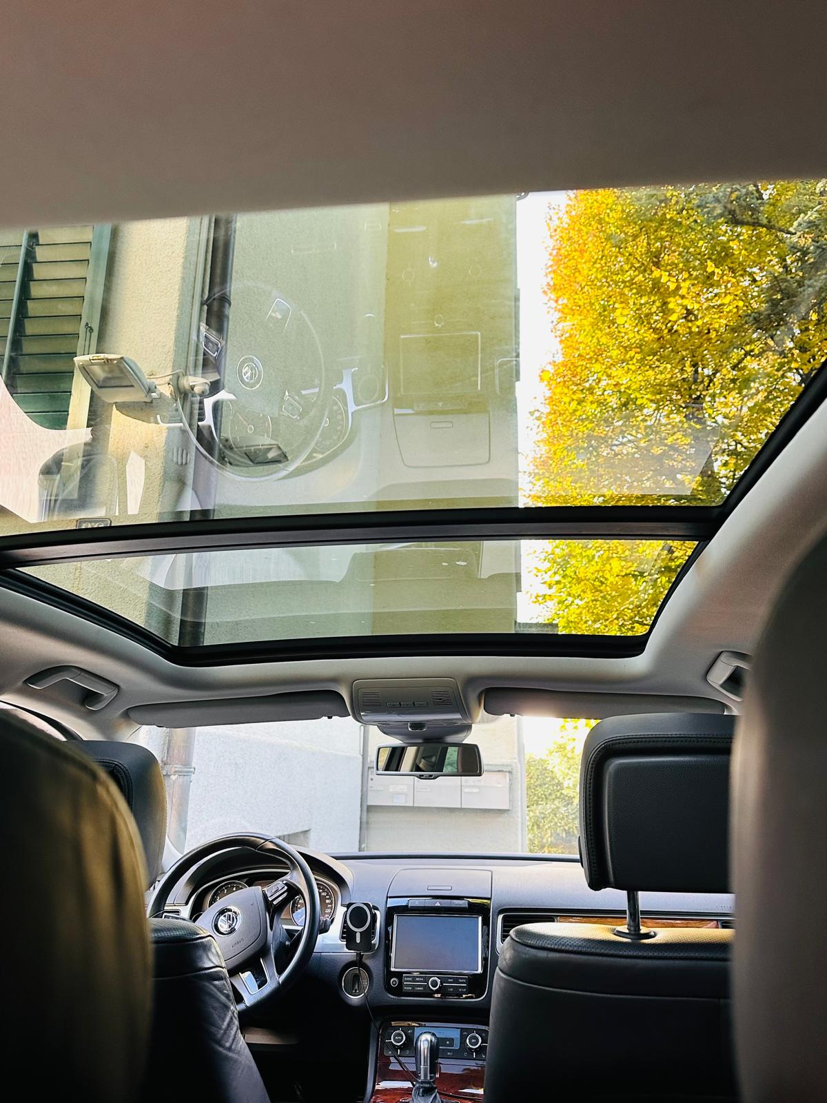 VW 3.0 V6 Hybrid-image-6