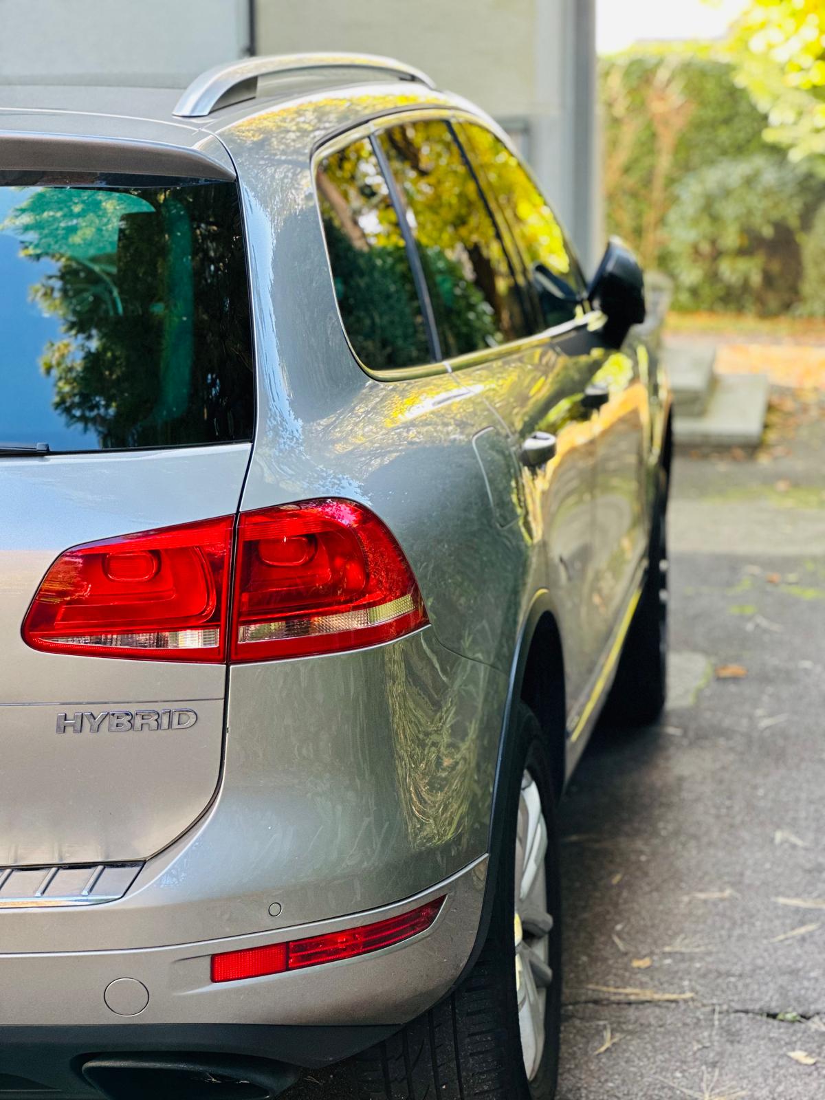 VW 3.0 V6 Hybrid-image-5