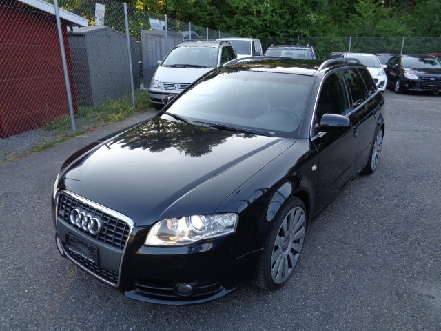 AUDI A4 Avant 2.0 TDI quattro SLine-image-0