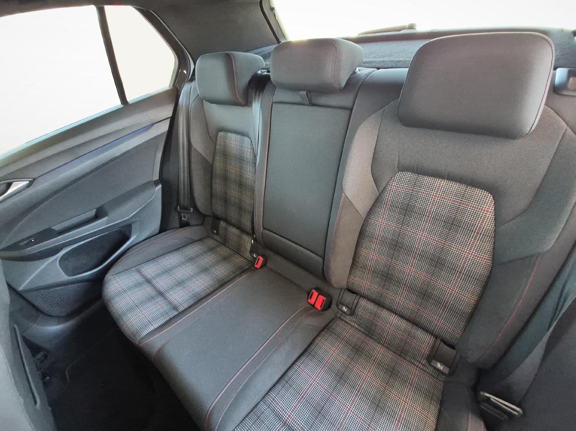 VW Golf VIII 2.0 TSI GTI DSG-image-10