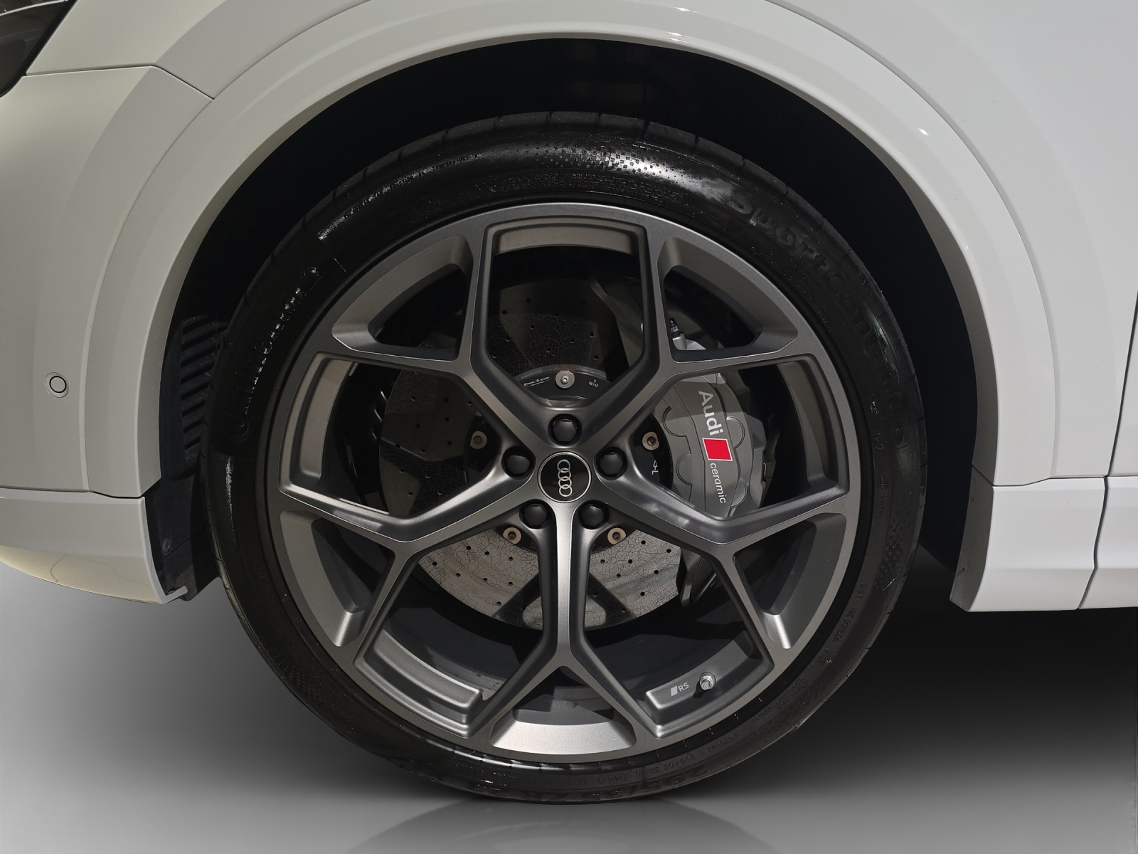 AUDI RSQ8 performance quattro-image-15
