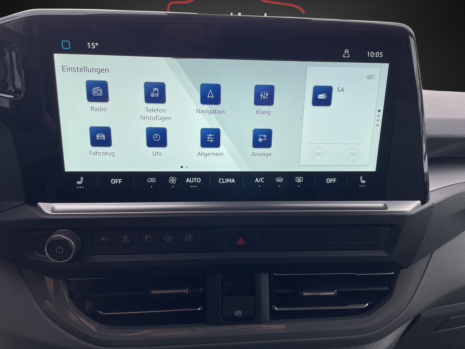 VW Caravelle BEV Style LR-image-13