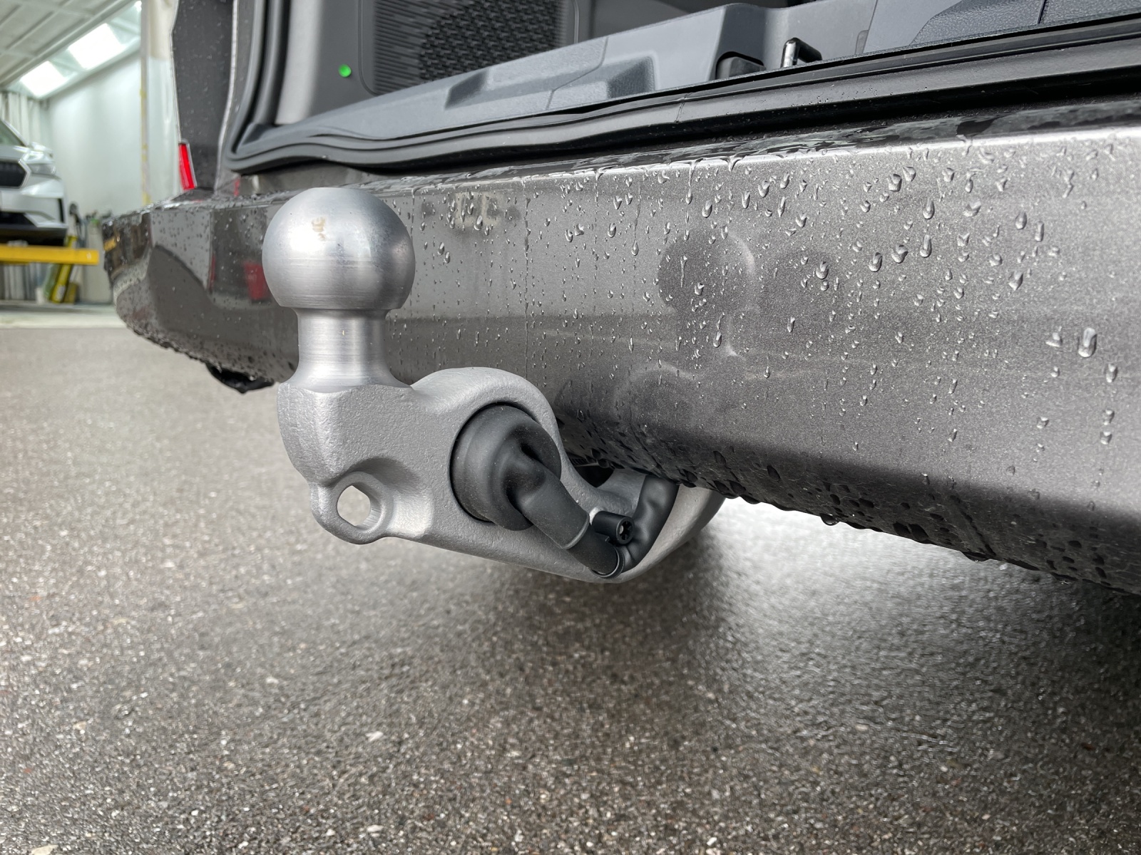 VW Caravelle BEV Style LR-image-8