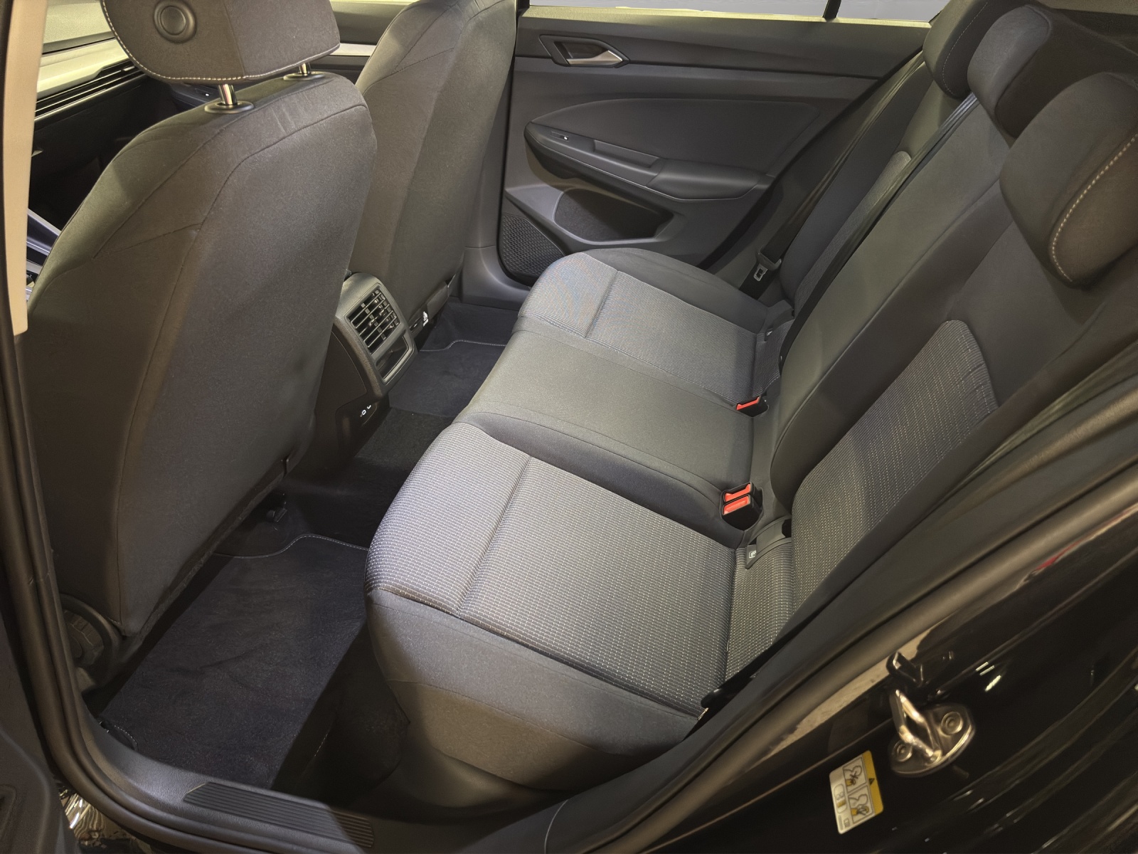 VW Golf 1.5 e TSI mHEV Value DSG-image-9