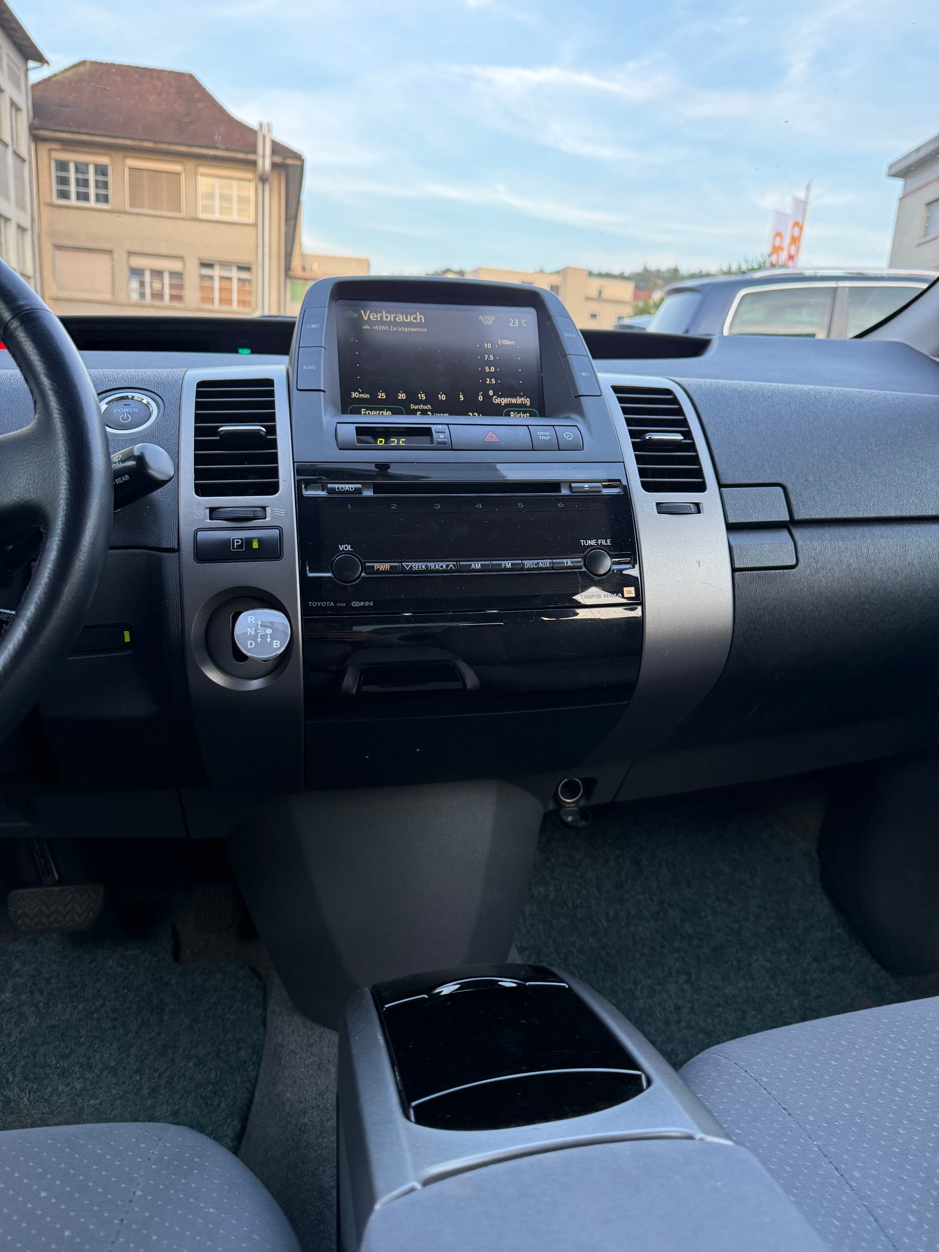 TOYOTA Prius 1.5 16V Hybrid-image-9