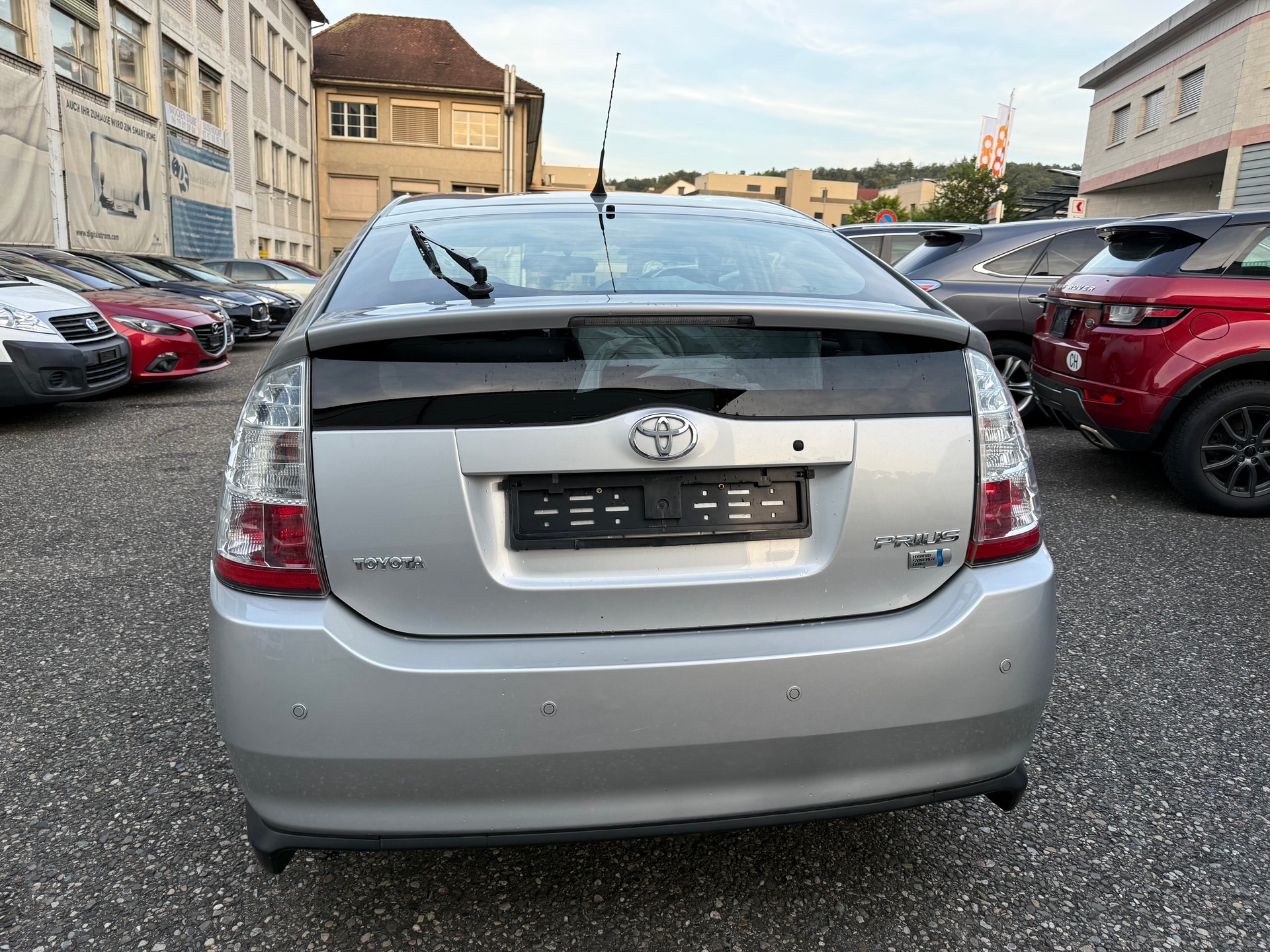 TOYOTA Prius 1.5 16V Hybrid-image-3