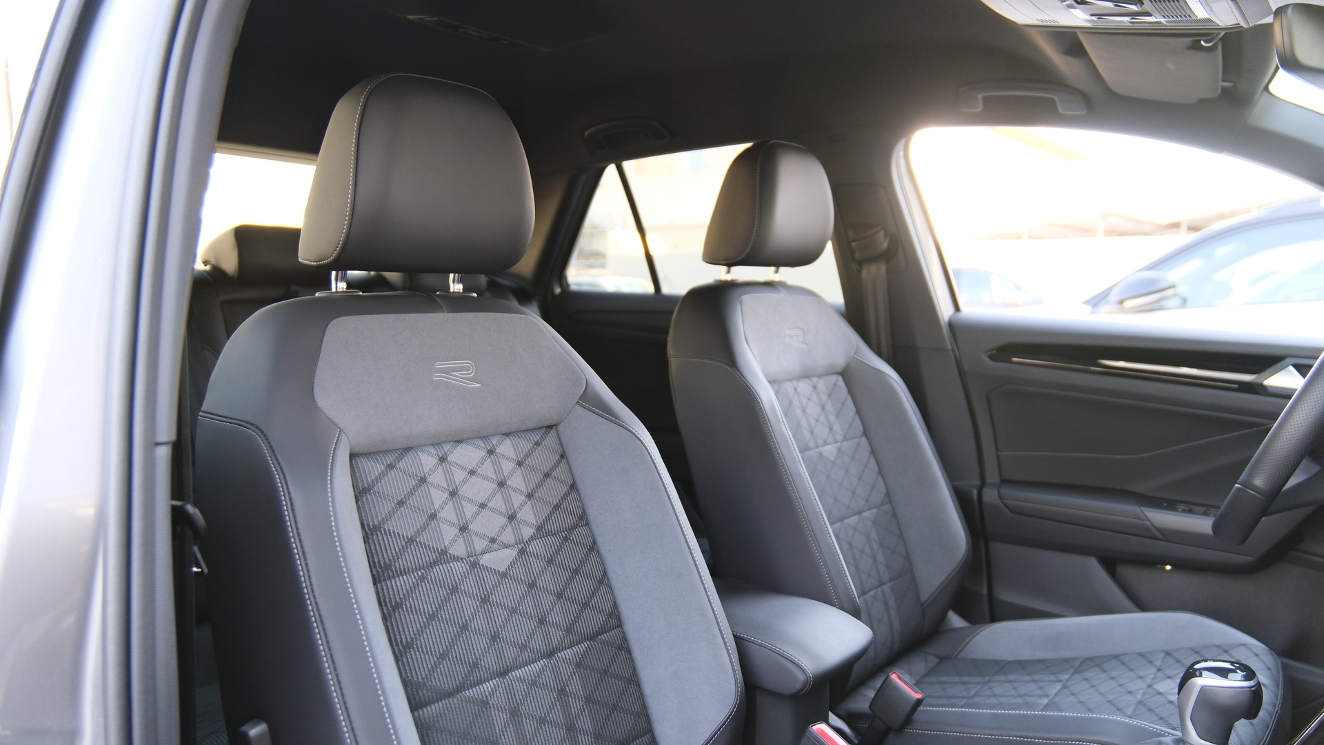 VW T-Roc 1.5 TSI EVO R-Line DSG-image-19