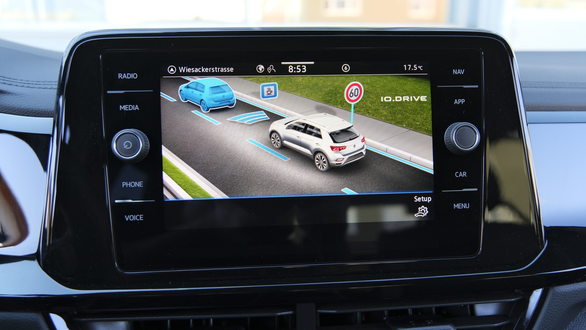VW T-Roc 1.5 TSI EVO R-Line DSG-image-17