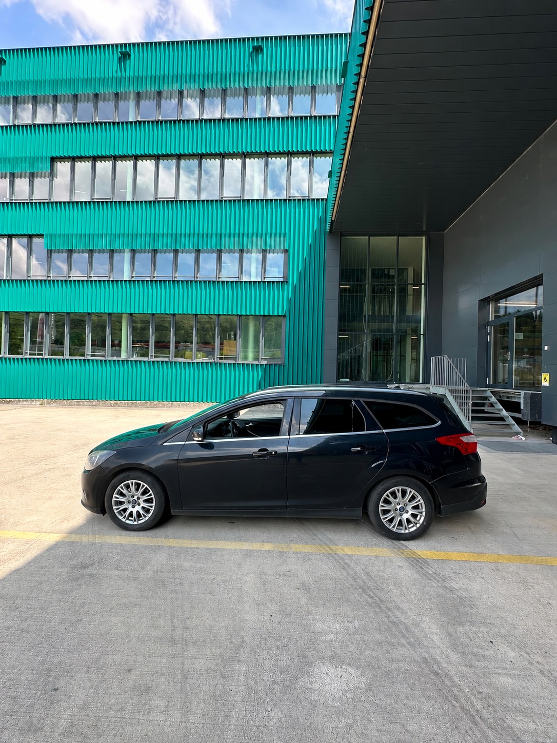 FORD Focus 1.6 SCTi Trend-image-2