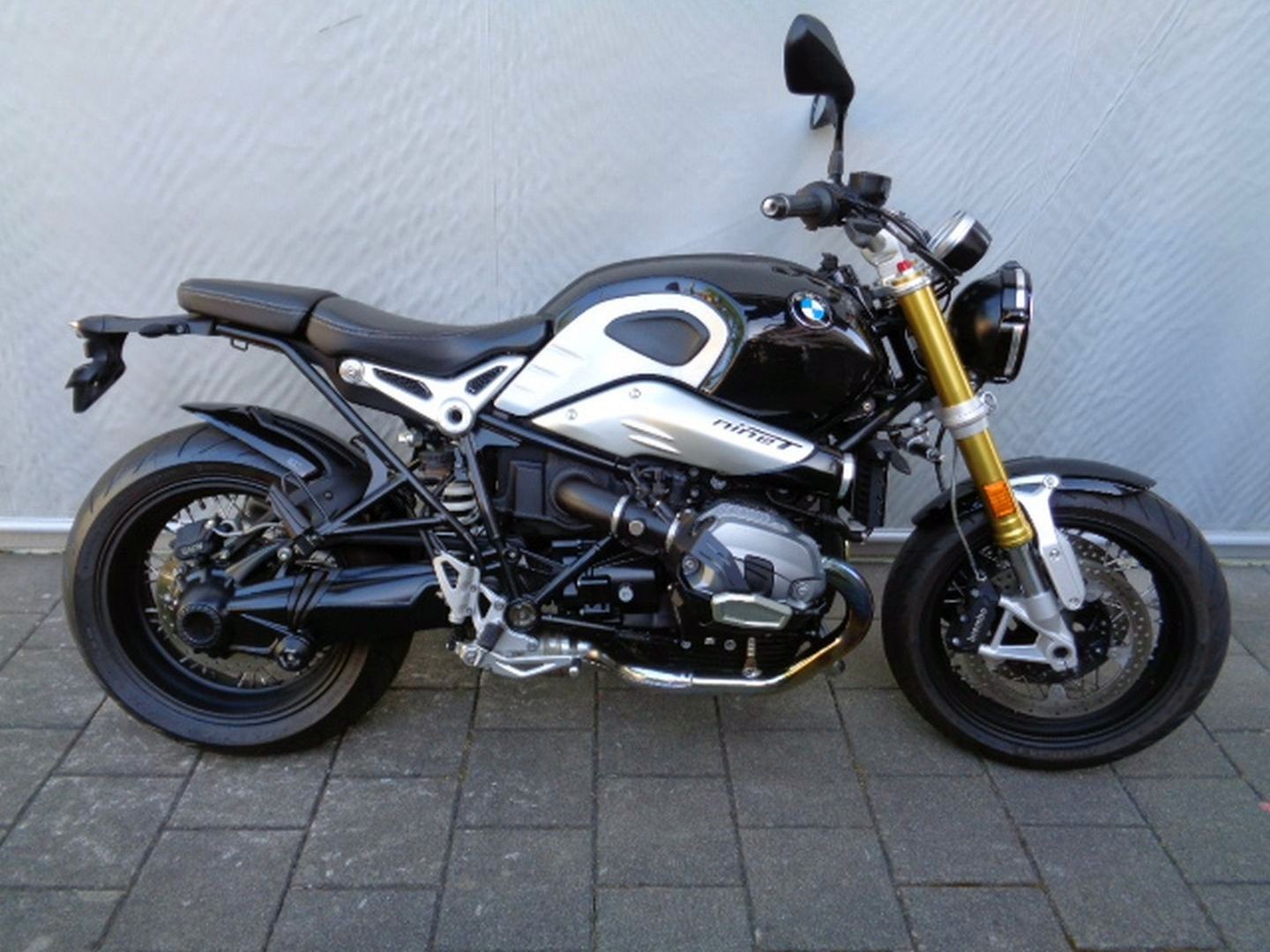 BMW R NINE T-showroom-element-3
