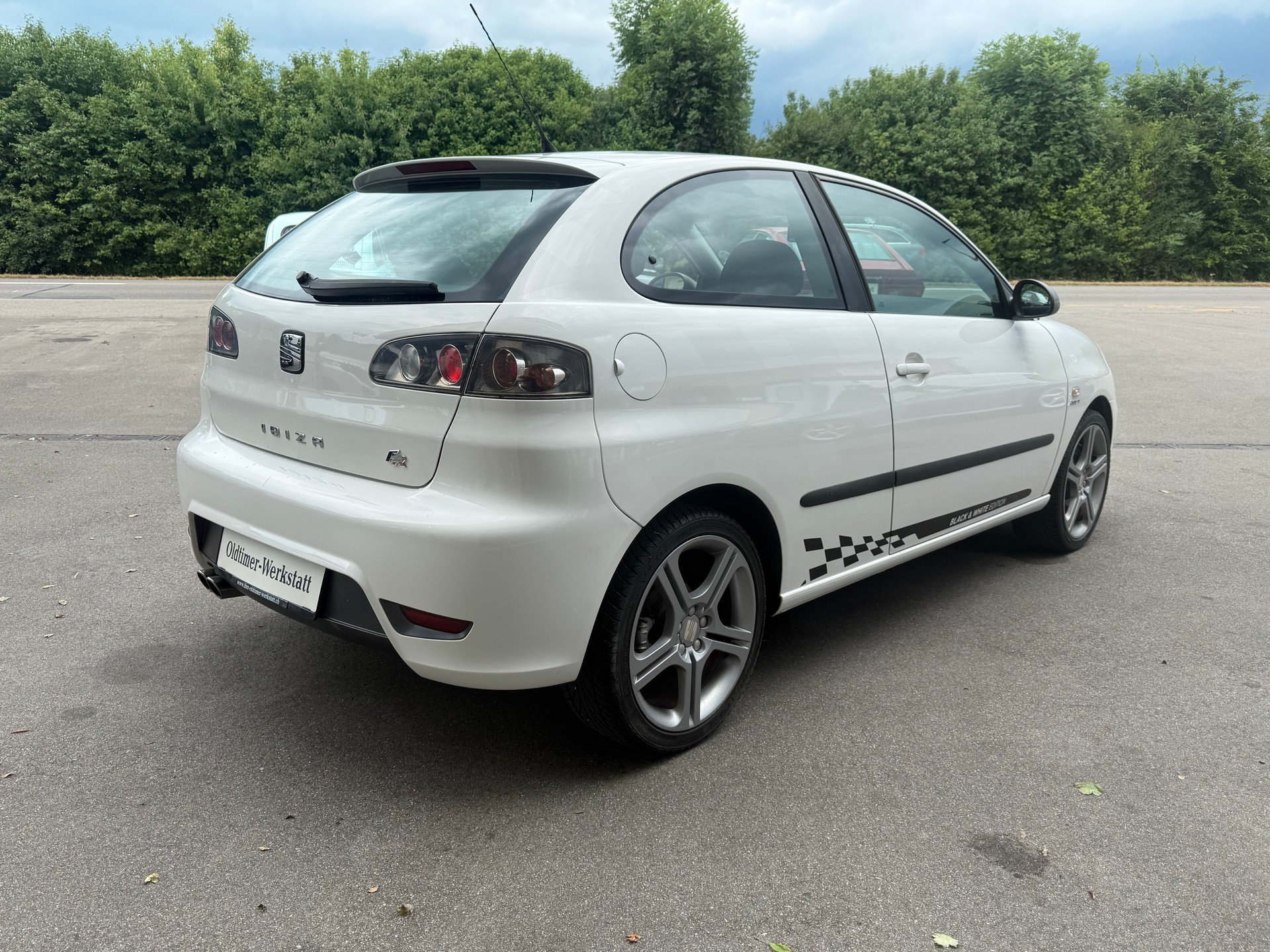 SEAT Ibiza 1.8 20V Turbo FR-image-3