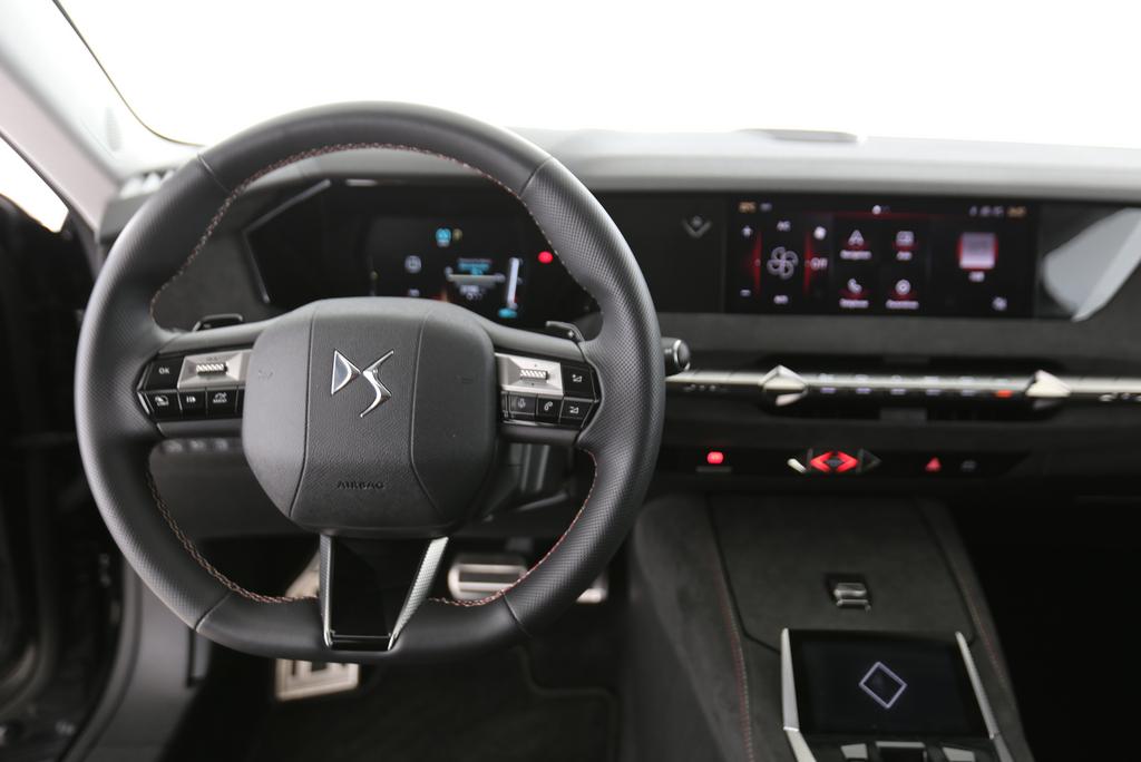 DS AUTOMOBILES 4 1.6 E-Tense Ligne Noire-image-5