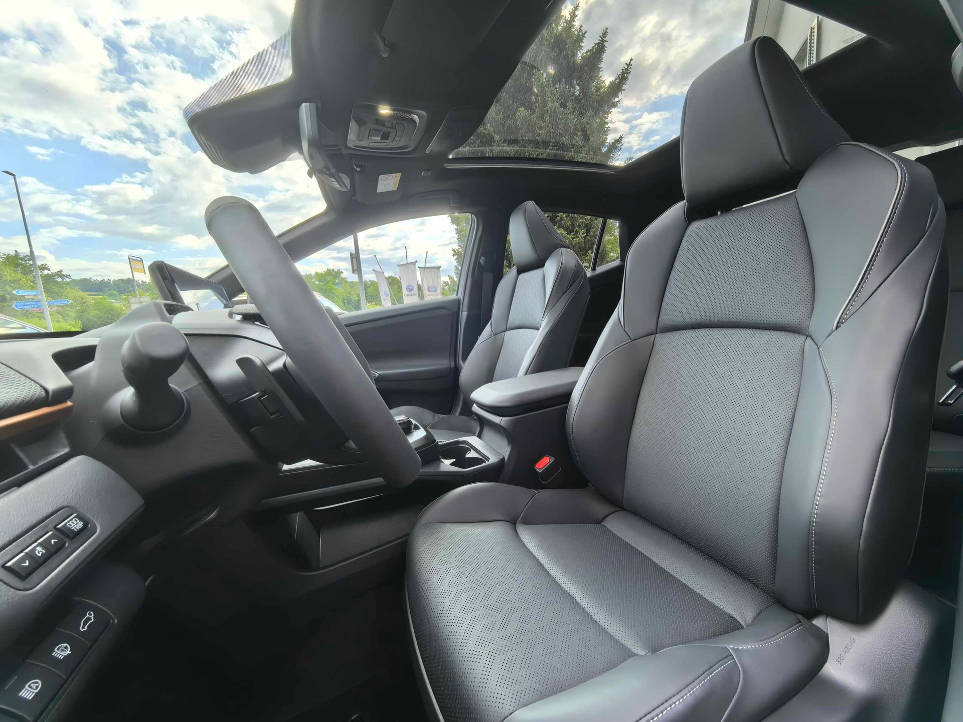 SUBARU Uncharted eV Luxury 77 kWh AWD-image-8