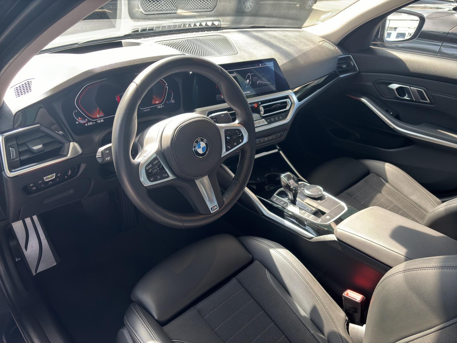 BMW 320i xDrive-image-14
