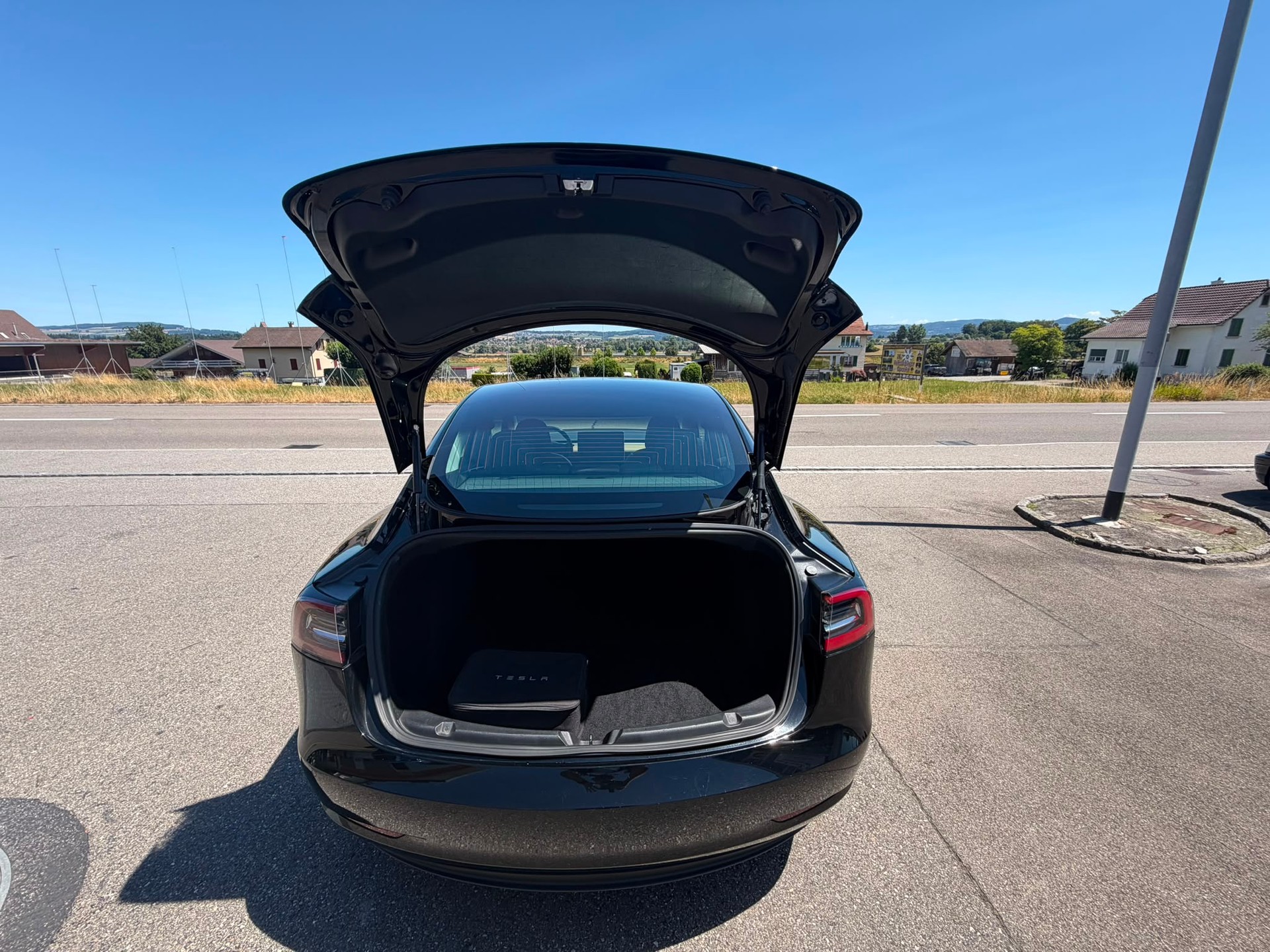 TESLA Model 3 Long Range Dual Motor AWD-image-10