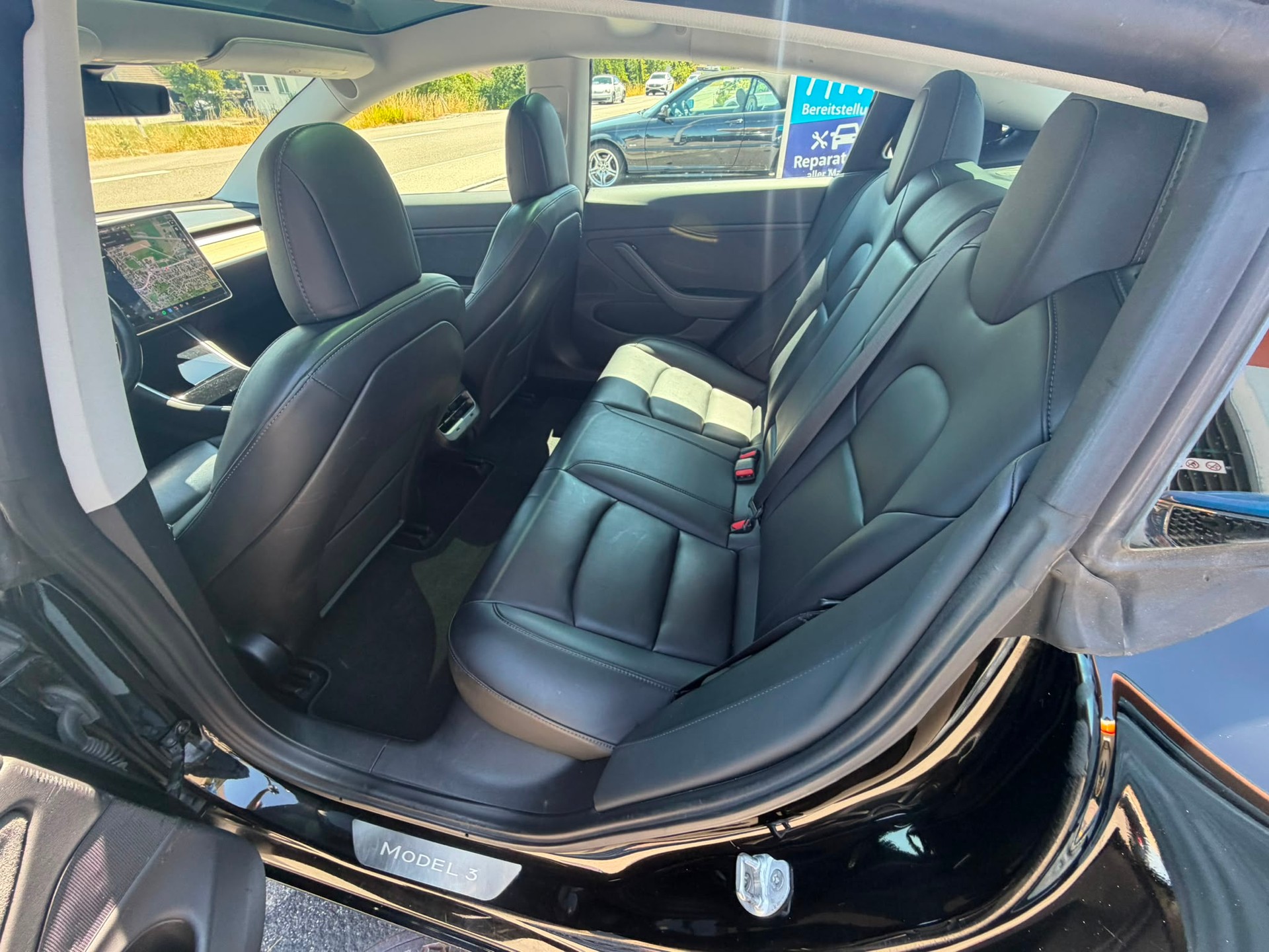 TESLA Model 3 Long Range Dual Motor AWD-image-9