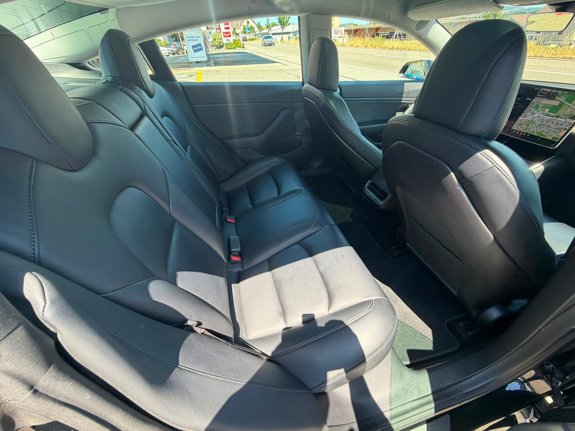 TESLA Model 3 Long Range Dual Motor AWD-image-11