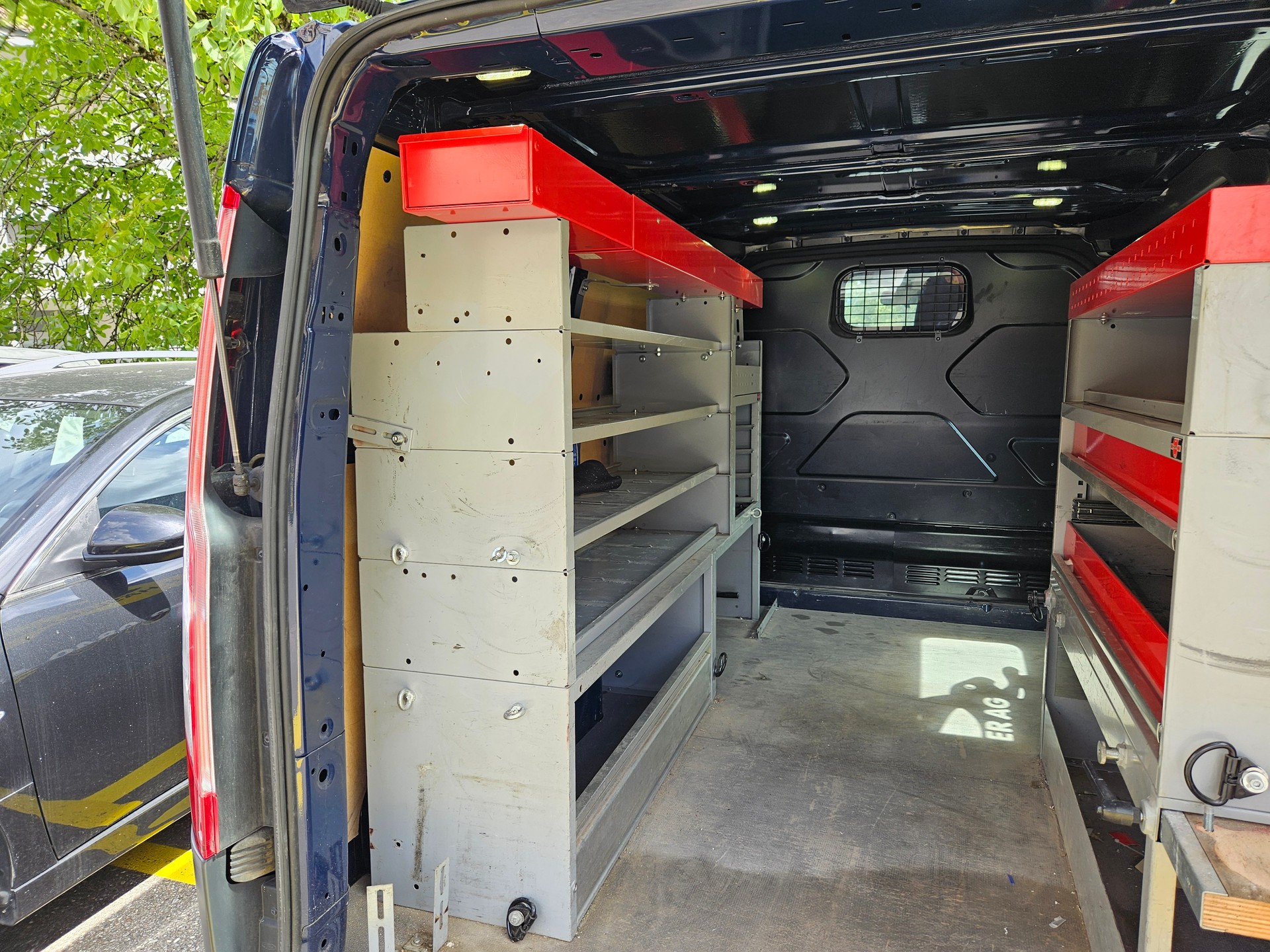 FORD Transit Custom Van 340 L1H1 Trend-image-10
