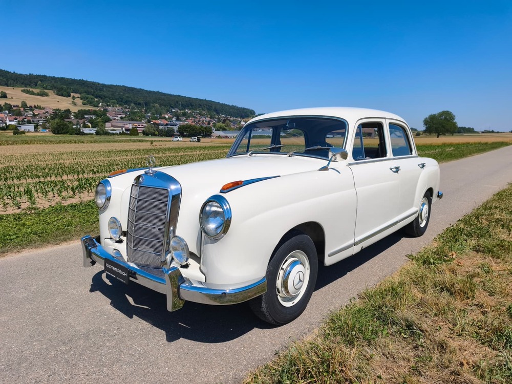 MERCEDES-BENZ 219-image-0