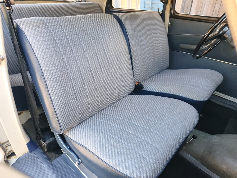 MERCEDES-BENZ 219-image-6