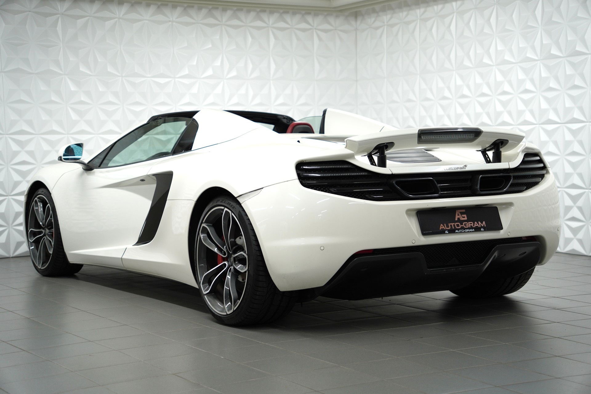McLAREN MP4-12C Spider 3.8 V8 SSG-image-2