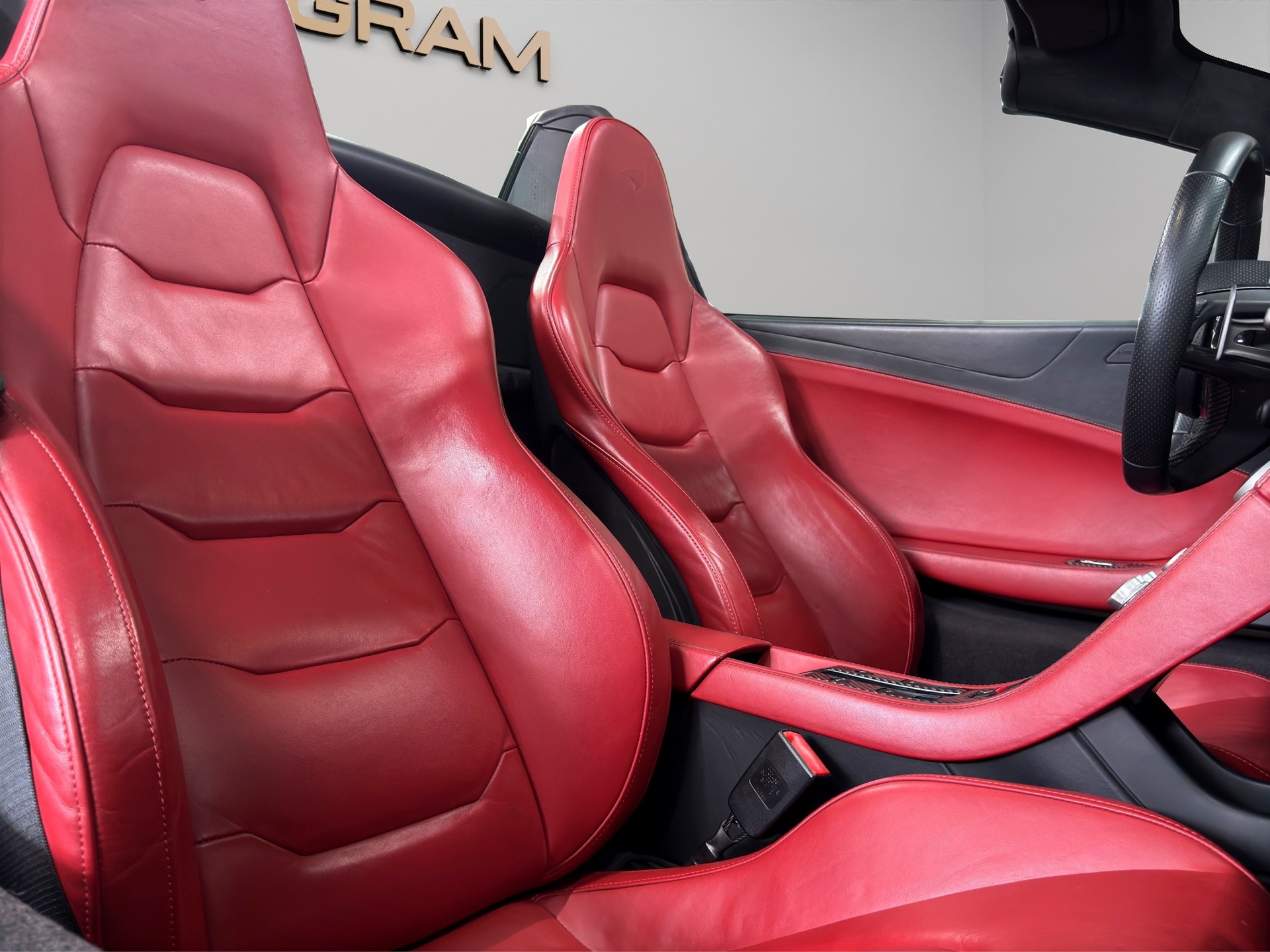 McLAREN MP4-12C Spider 3.8 V8 SSG-image-13