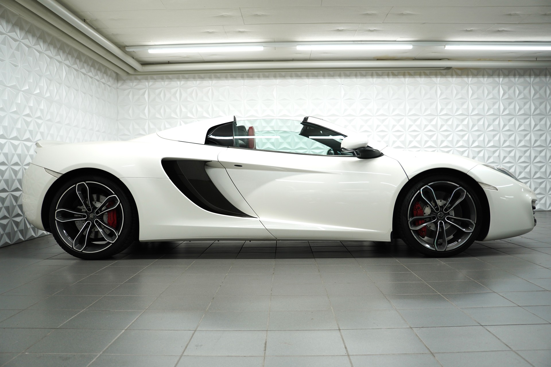 McLAREN MP4-12C Spider 3.8 V8 SSG-image-5