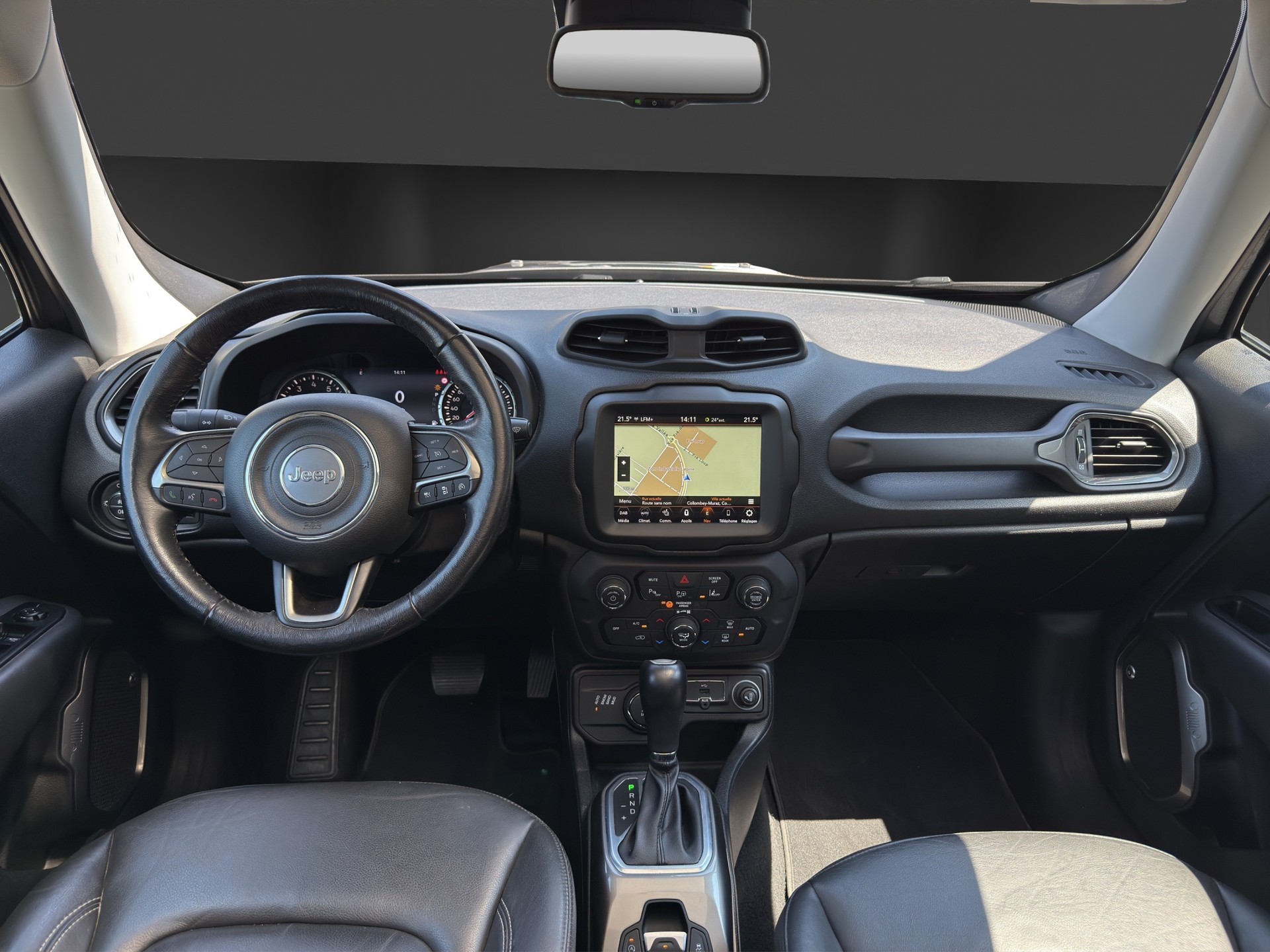 JEEP Renegade 1.3 Turbo Limited AWD-image-9