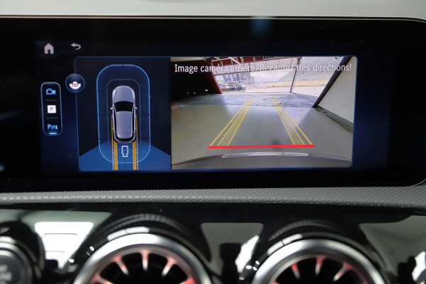MERCEDES-BENZ A 250 4Matic 8G-DCT-image-13