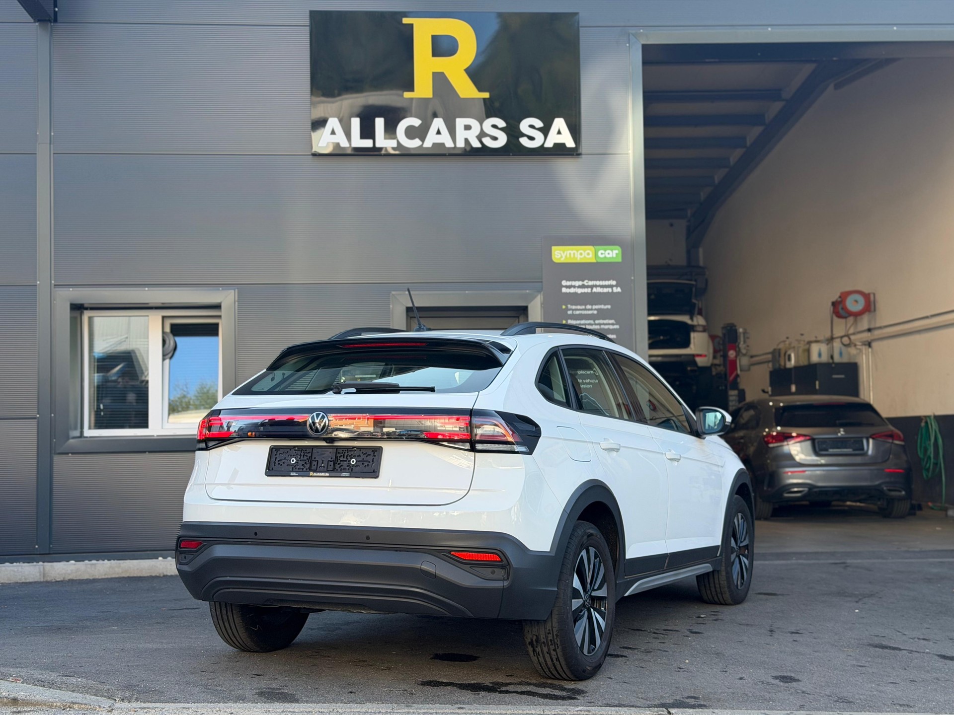 VW Taigo 1.0 TSI Life DSG-image-5