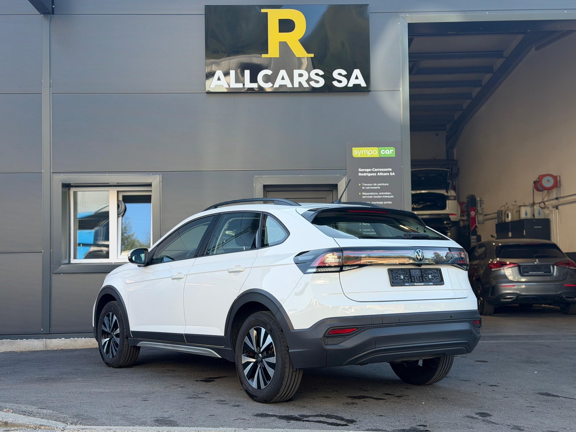 VW Taigo 1.0 TSI Life DSG-image-3