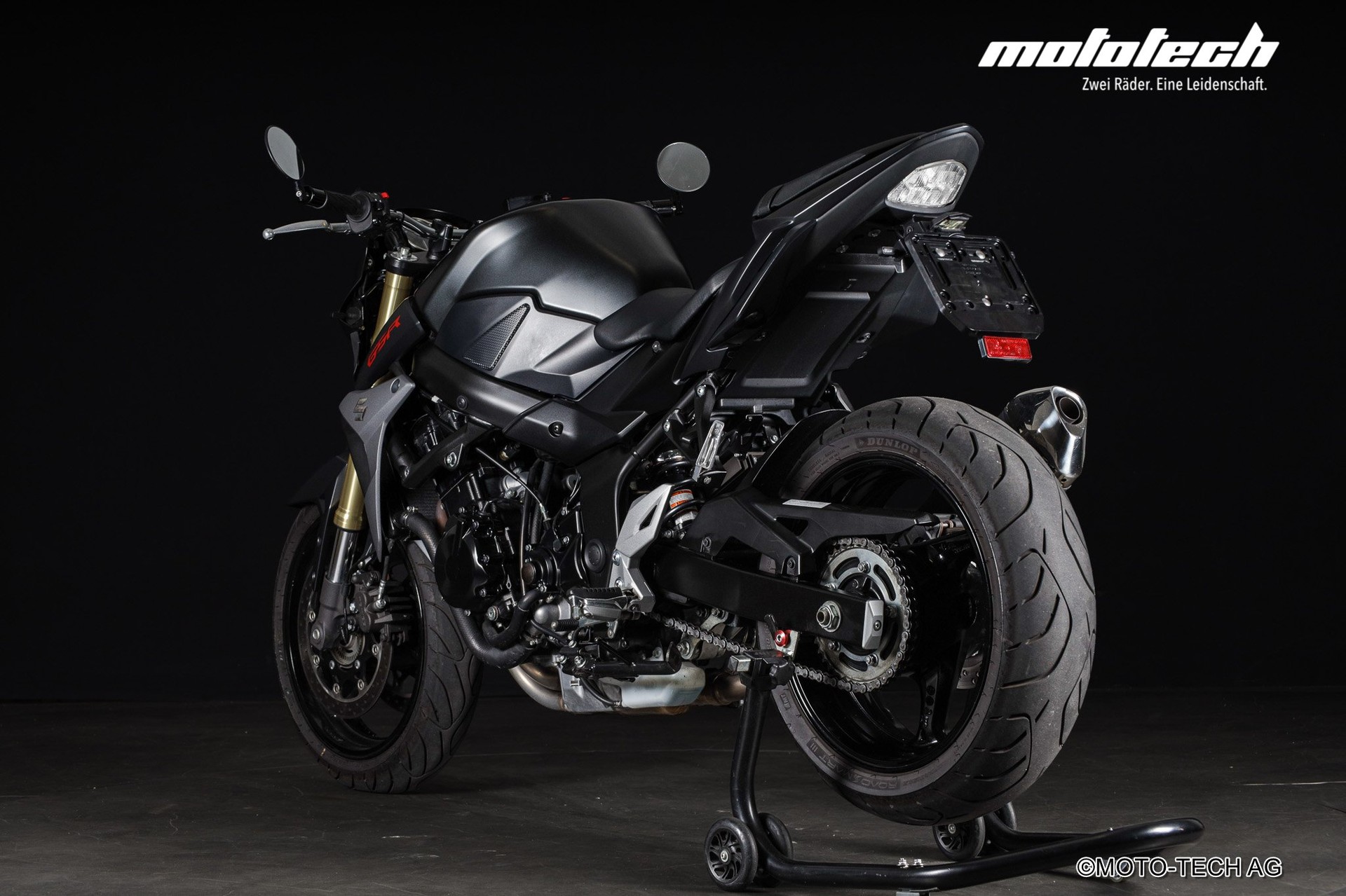 SUZUKI GSR 750 ABS (35kW)-showroom-element-3