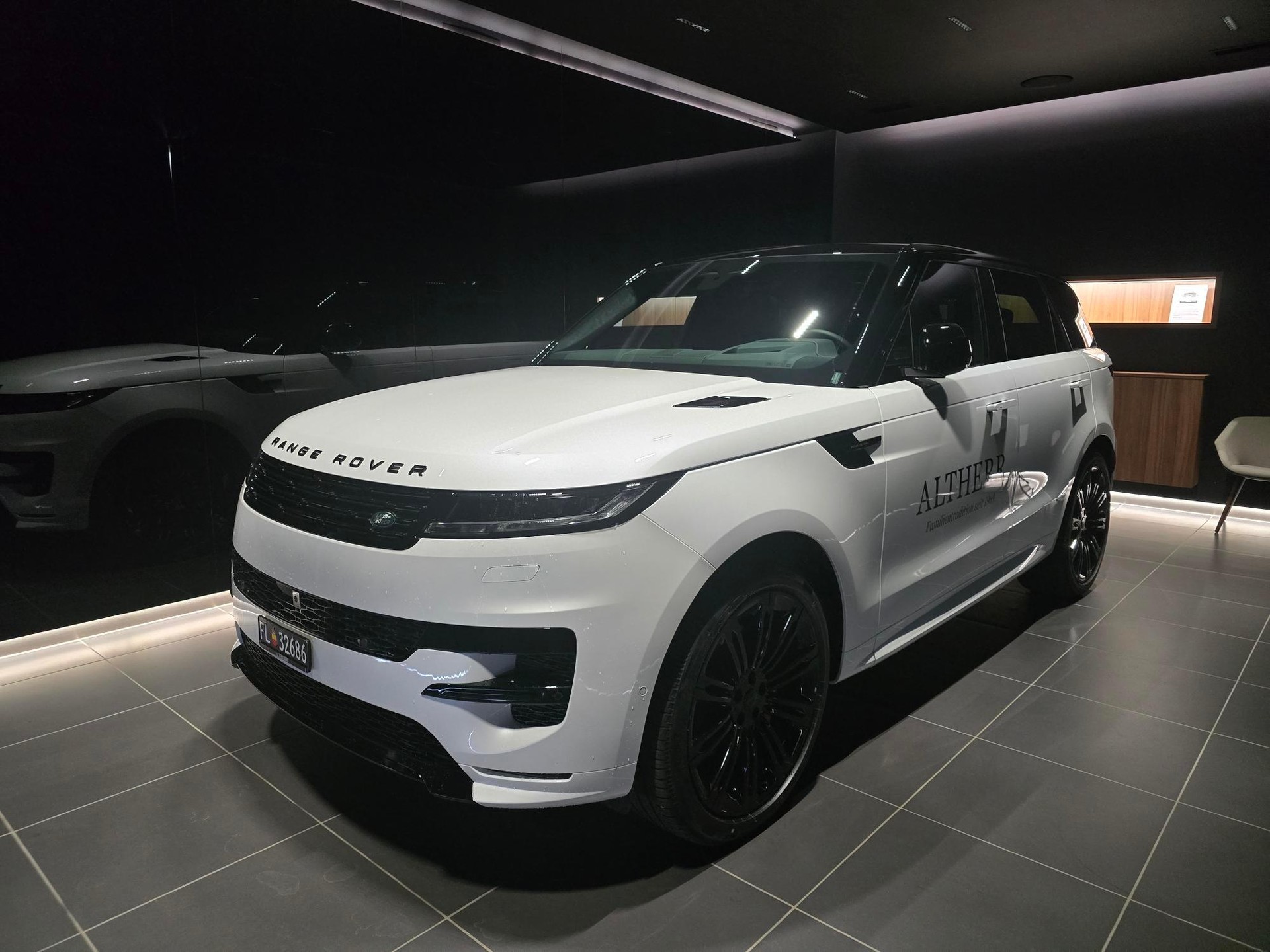 LAND ROVER Range Rover Sport 3.0 I6 350 Autobiography-image-0