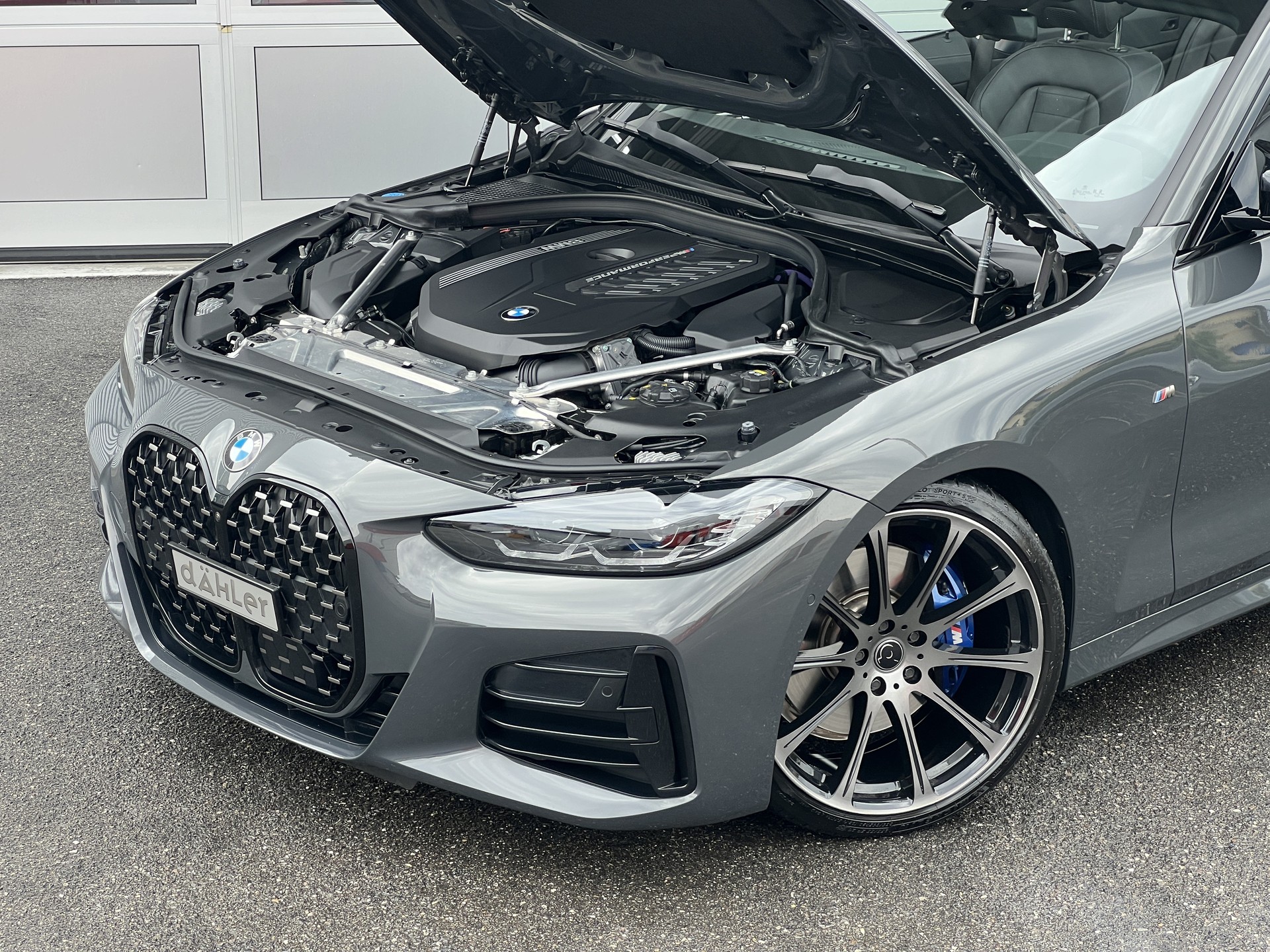 BMW M440i xDrive 48V Cabriolet Steptronic-image-12