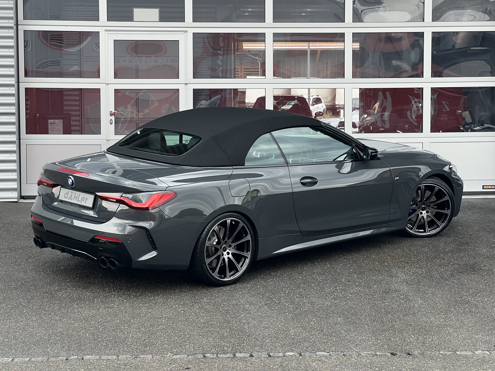 BMW M440i xDrive 48V Cabriolet Steptronic-image-5