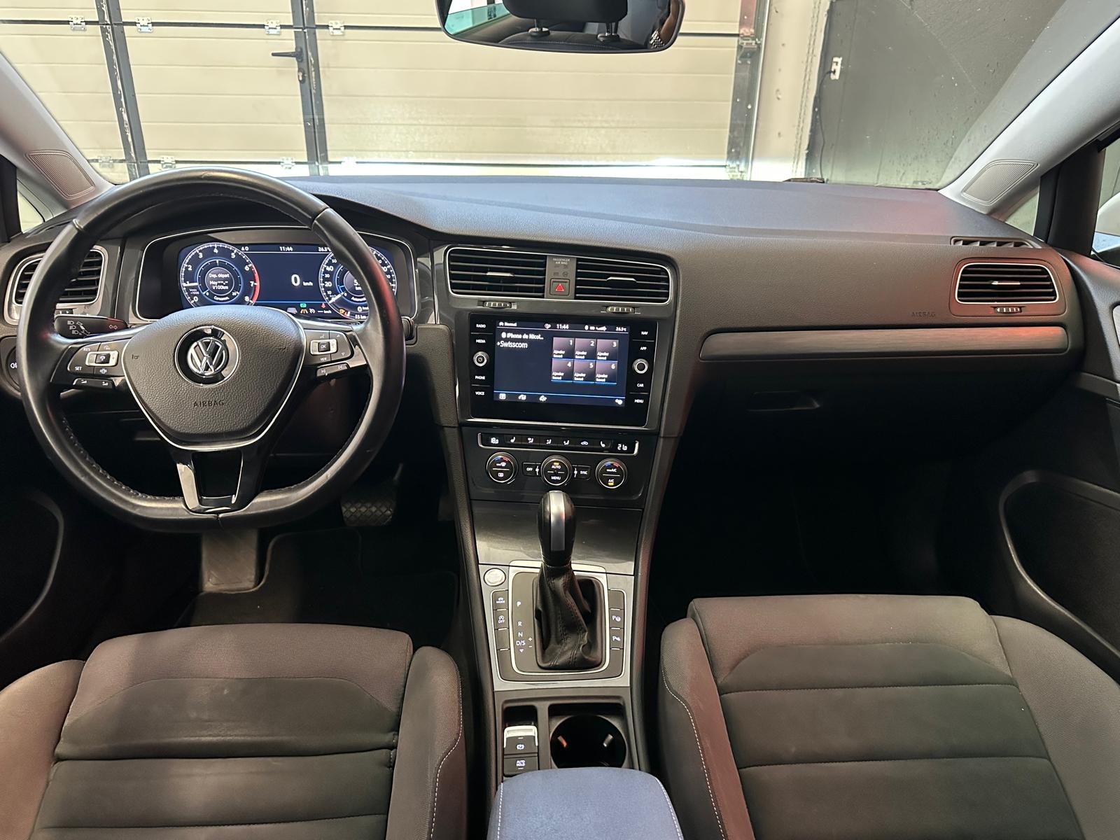 VW Golf 1.5 TSI EVO Edition 45 DSG-image-12