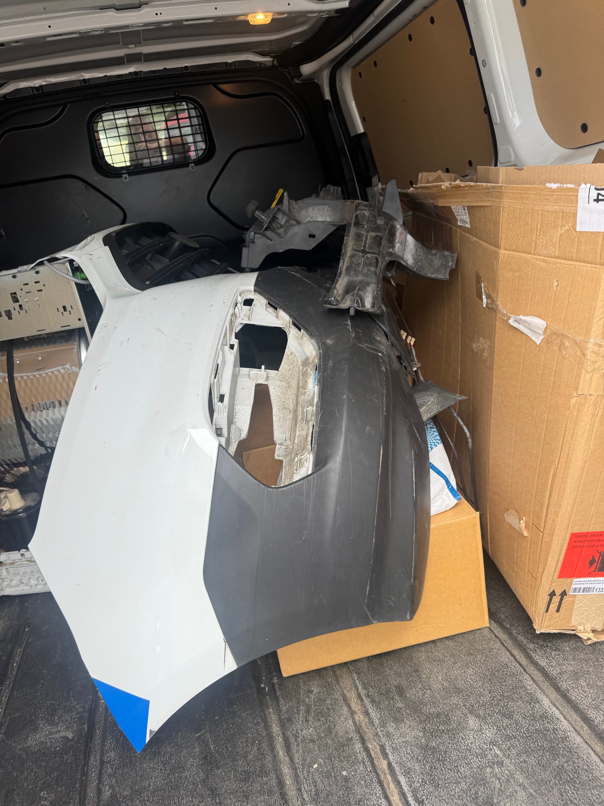 FORD Transit Custom Van 280 L1H1Trend-image-10