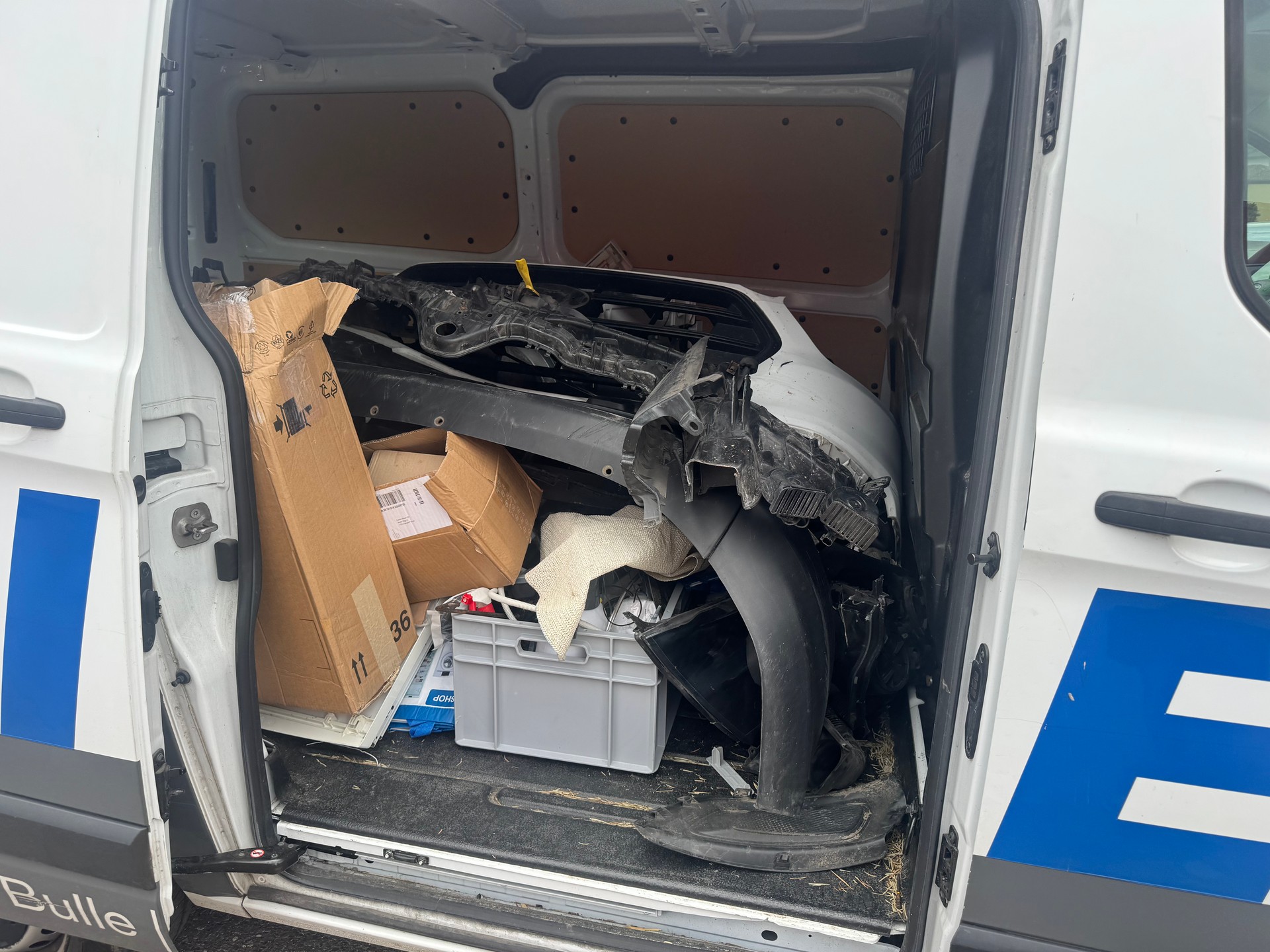 FORD Transit Custom Van 280 L1H1Trend-image-11