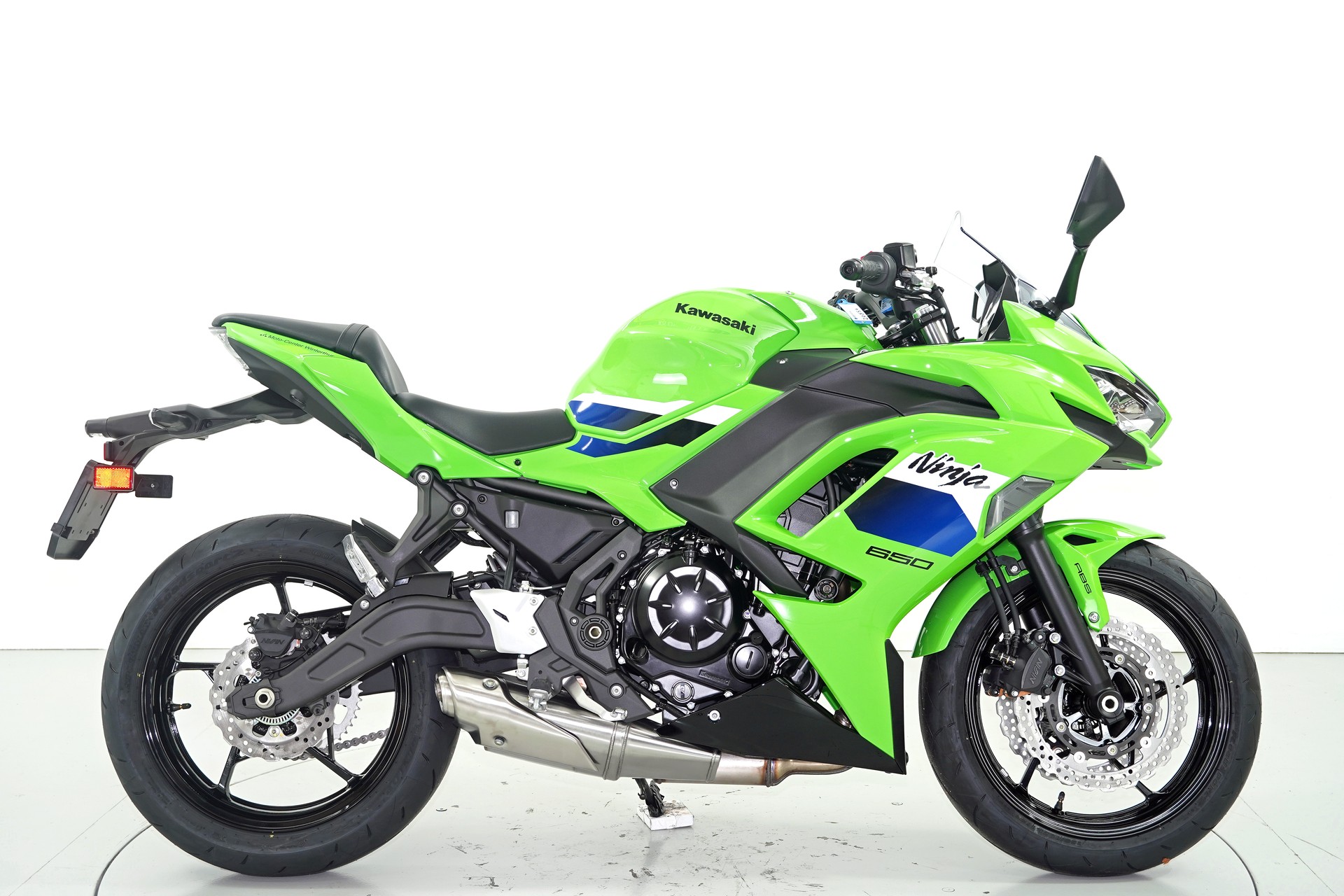 KAWASAKI NINJA 650-showroom-element-3
