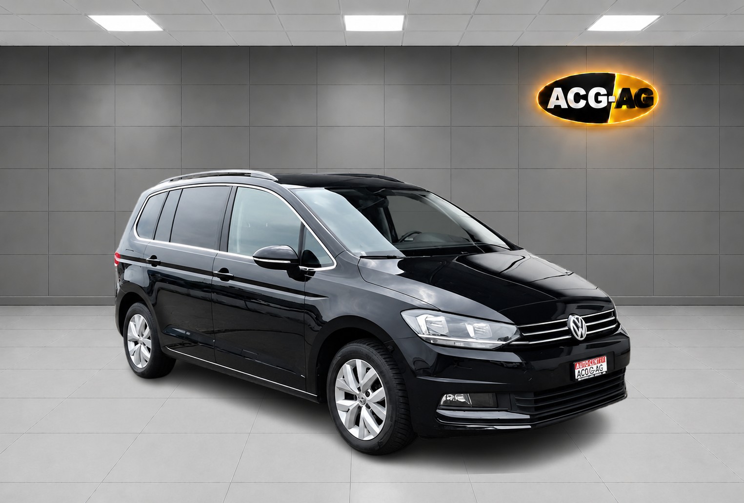 VW Touran 2.0 TDI BlueMotion Technology Comfortline DSG ** 7-Plätzer ** Gr-Navi ** RF-Kamera ** ACC ** Sitzheizung ** Ab MFK **-image-0