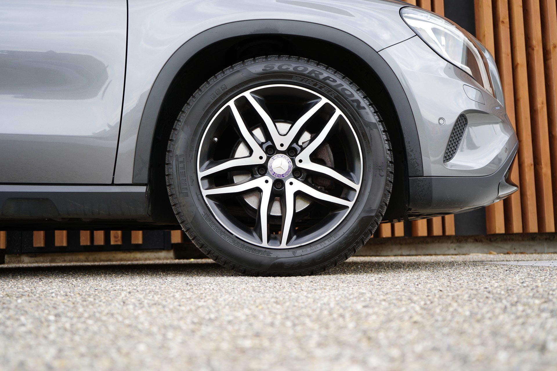 MERCEDES-BENZ GLA 200 NIGHT STAR 7G-DCT l 156 PS-image-14
