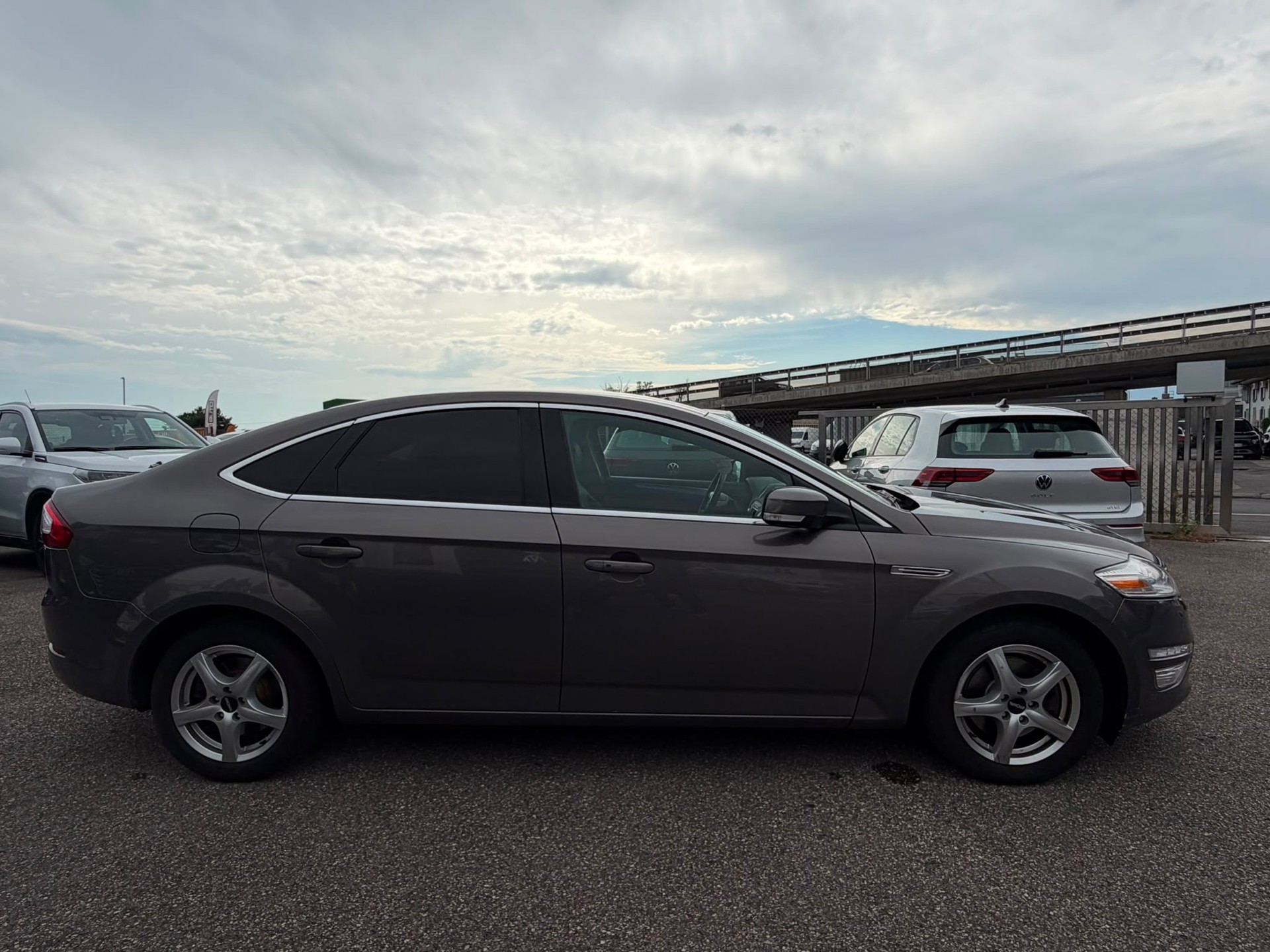 FORD Mondeo 2.0 TDCi 16V Carving PowerShift-image-5